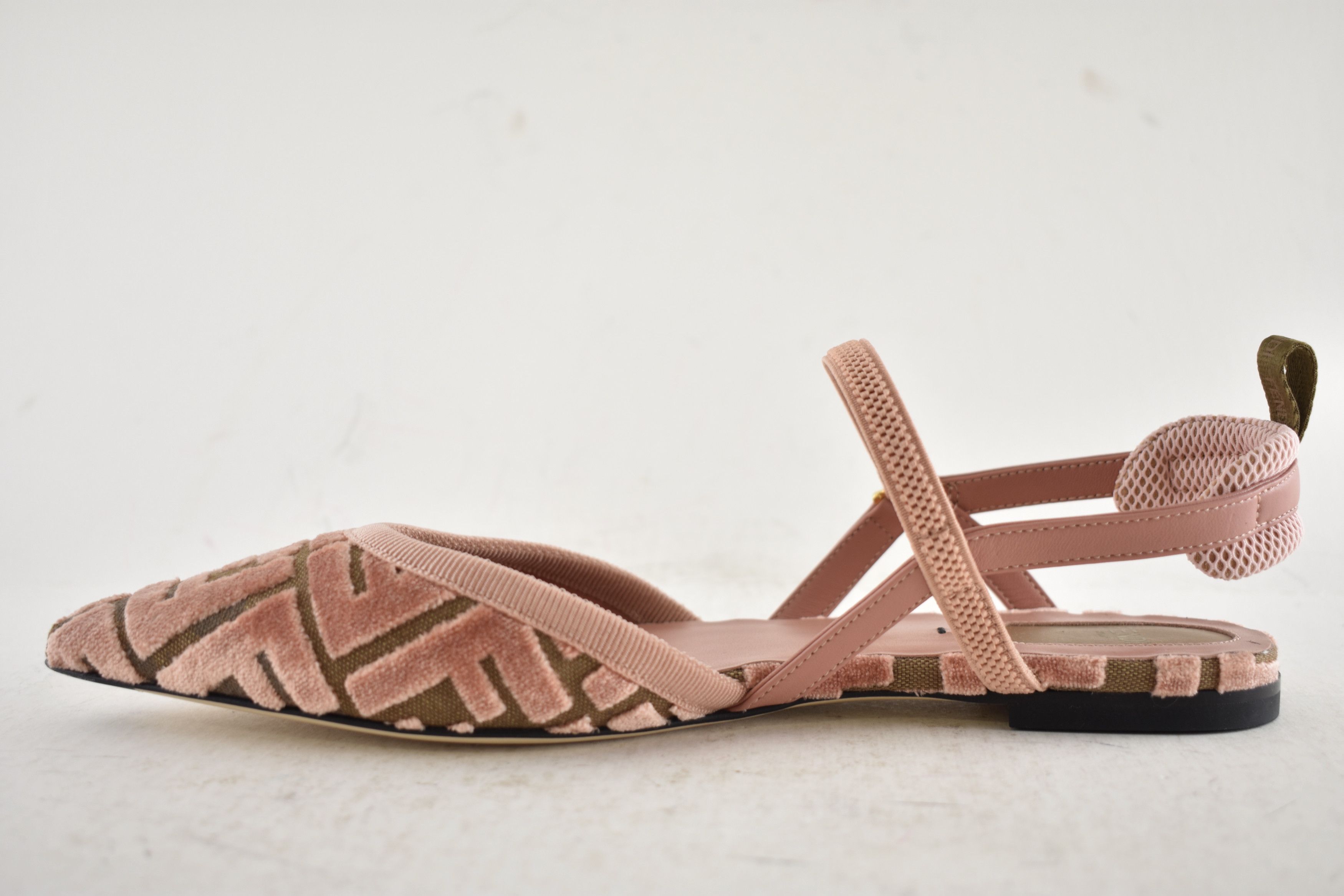 Fendi Fendi Colibri Lite Beige Velvet FF Logo Slingback Flat 37.5 Size US 7.5 / IT 37.5 - 14 Thumbnail