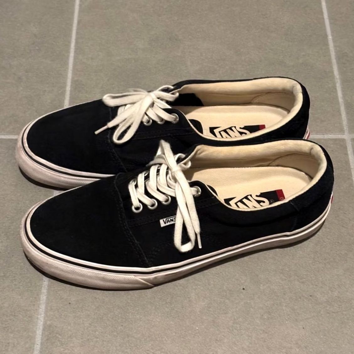 Vans Men 9.5US Vans Rowley Solos Pro Ella Authentic LTD Sneaker Original Collection V Size US 10 / EU 43 - 2 Thumbnail