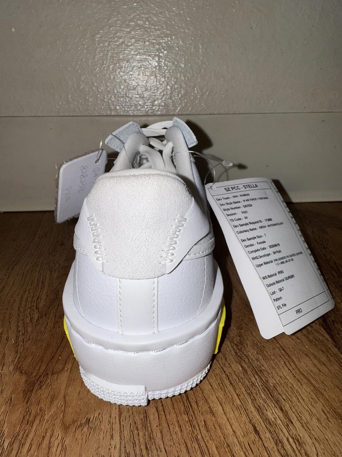 Nike Nike air Force Fontanka White Optic Yellow Sample (Women’s) Size US 7 / IT 37 - 7 Thumbnail