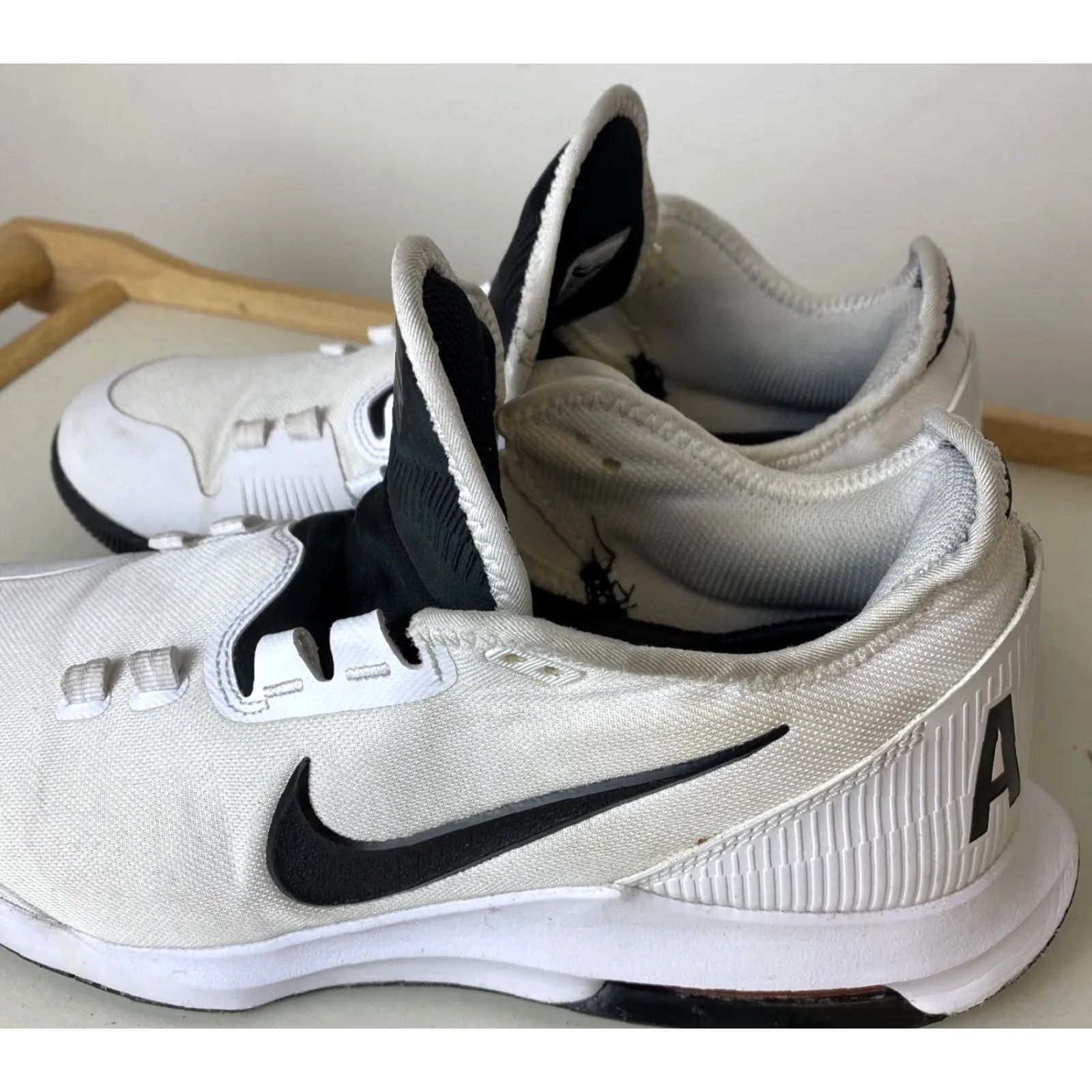 Nike Nike Air Max Wildcard HC Mens Sneaker AO7351-100 White/Black-WHITE 9 S1 Size US 8 / EU 41 - 5 Thumbnail