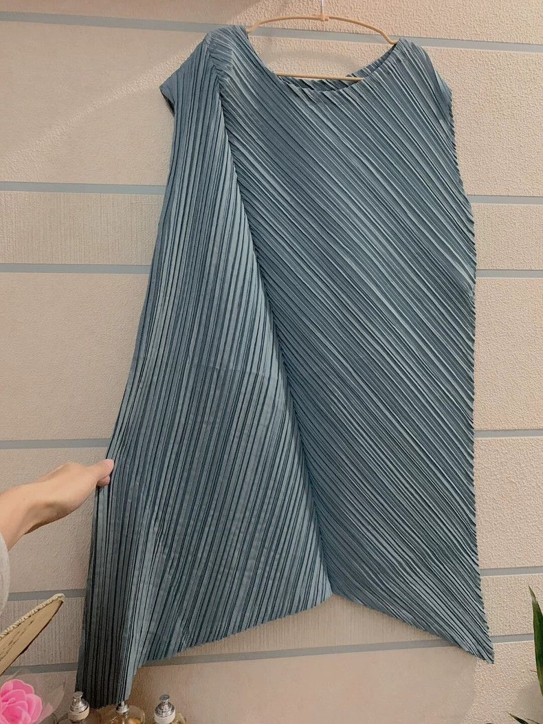 Issey Miyake Issey Miyake Blue pleated vest Size L / US 10 / IT 46 - 4 Thumbnail