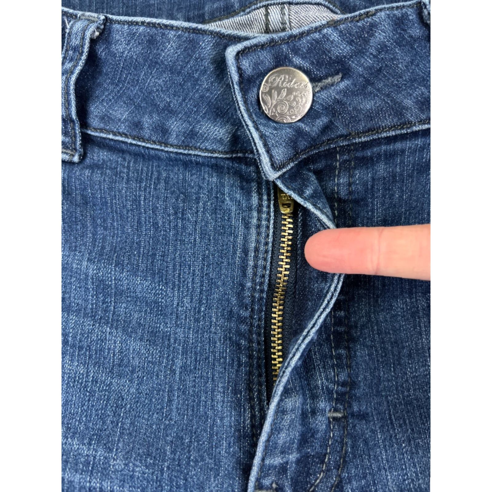 Lee Lee Jeans Women 12P Blue Denim Straight Leg Mid Rise 30x28 Petites Mens? Womens? End: Womens Size 34" / US 12 / IT 48 - 5 Thumbnail