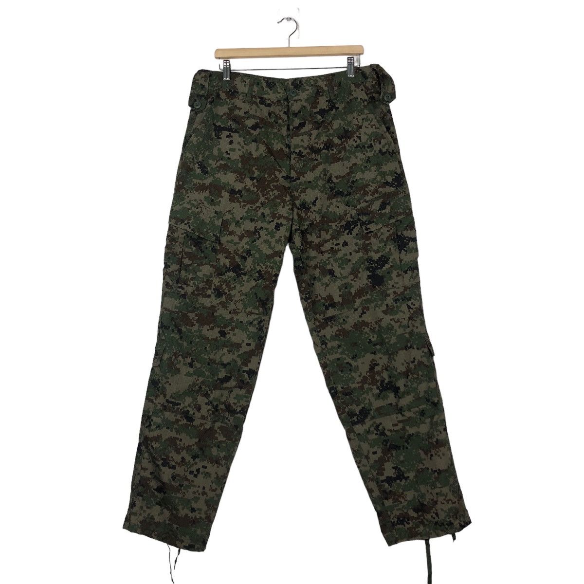 Japanese Brand Vintage Camouflage Analog Trouser Army Combat Buzz Ricksons Size US 34 / EU 50 - 1 Thumbnail