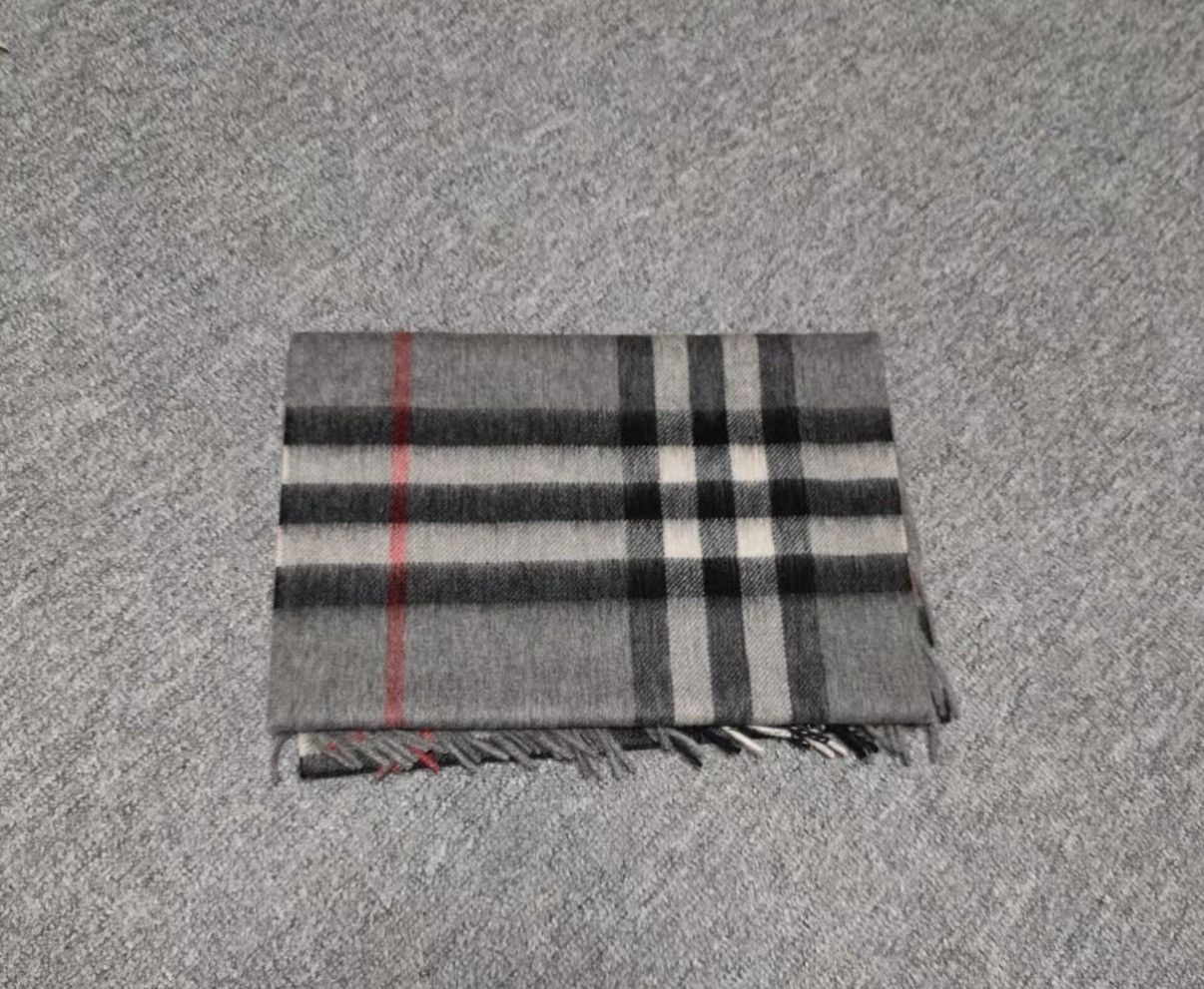 Burberry Burberry Vintage Check Cashmere Scarf J16 Size ONE SIZE - 5 Thumbnail