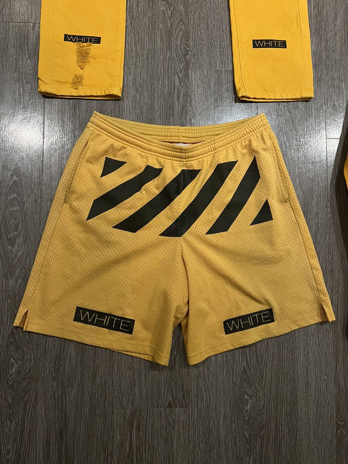 Off-White Off White SS14 First Season Yellow Outfit Size US L / EU 52-54 / 3 - 5 Thumbnail
