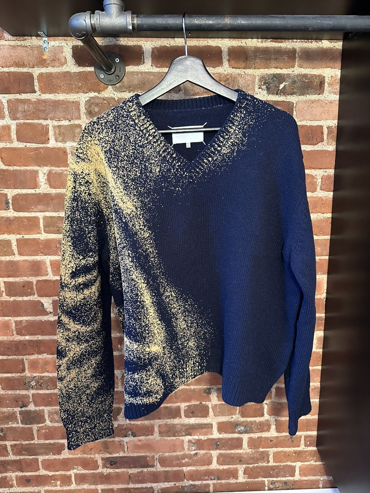 Maison Margiela SS/24 Sandstorm V-Neck Flocked Sweater Size US S / EU 44-46 / 1 - 1 Thumbnail