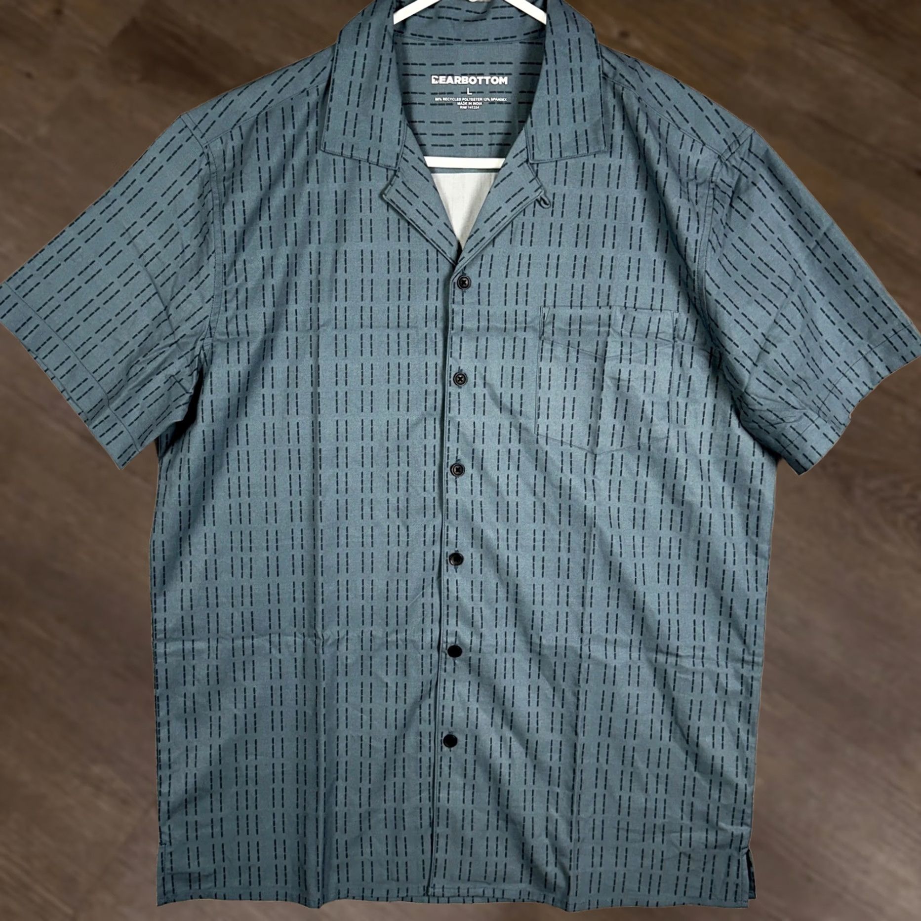 Vintage Bearbottom Shirt Mens L Blue/Gray Geometric Short Sleeve Button Up Travel Casual Regular Size US L / EU 52-54 / 3 - 1 Thumbnail