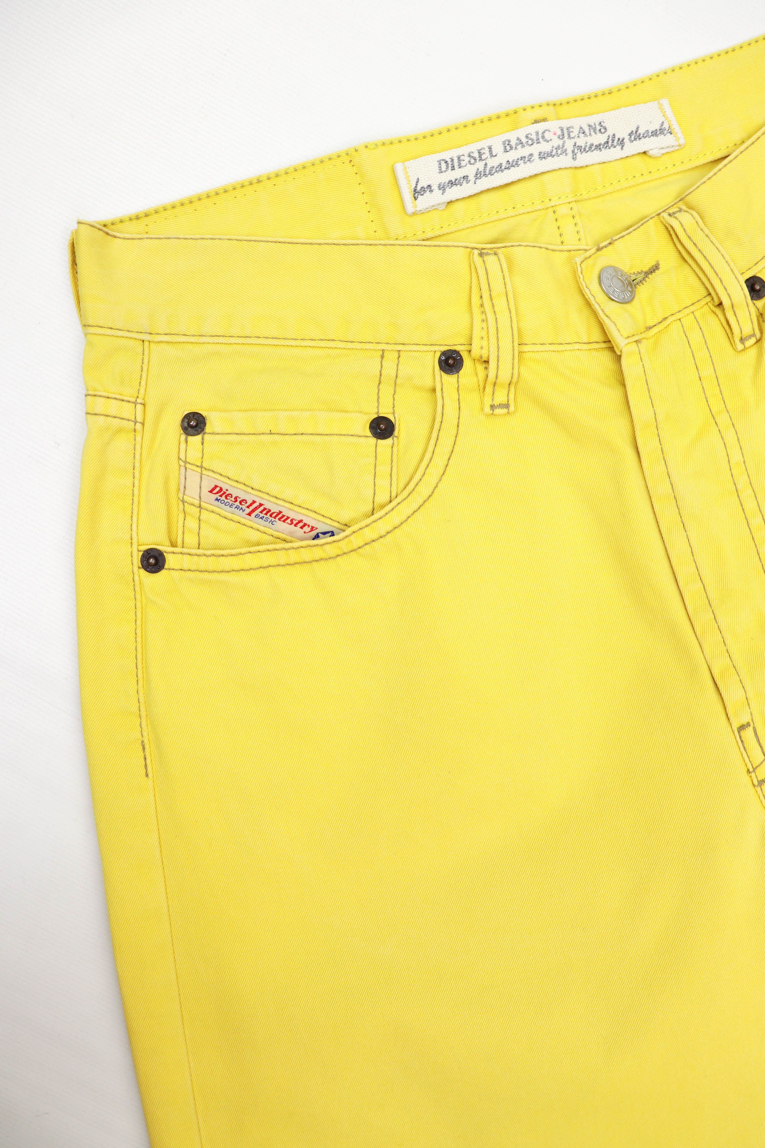 Diesel Diesel Vintage 90s Made in Italy Yellow Cheyenne Denim Jeans Size US 30 / EU 46 - 12 Thumbnail