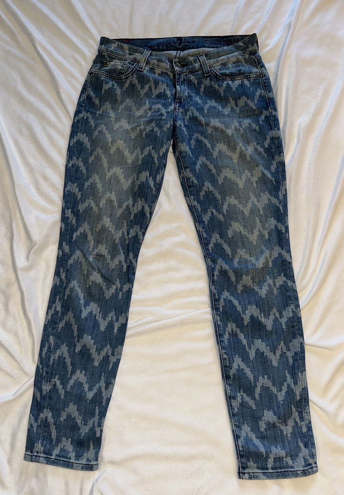 7 For All Mankind 7 Seven For All Mankind the Cropped Skinny Size-30" X 27.5" Size 30" / US 8 / IT 44 - 1 Thumbnail