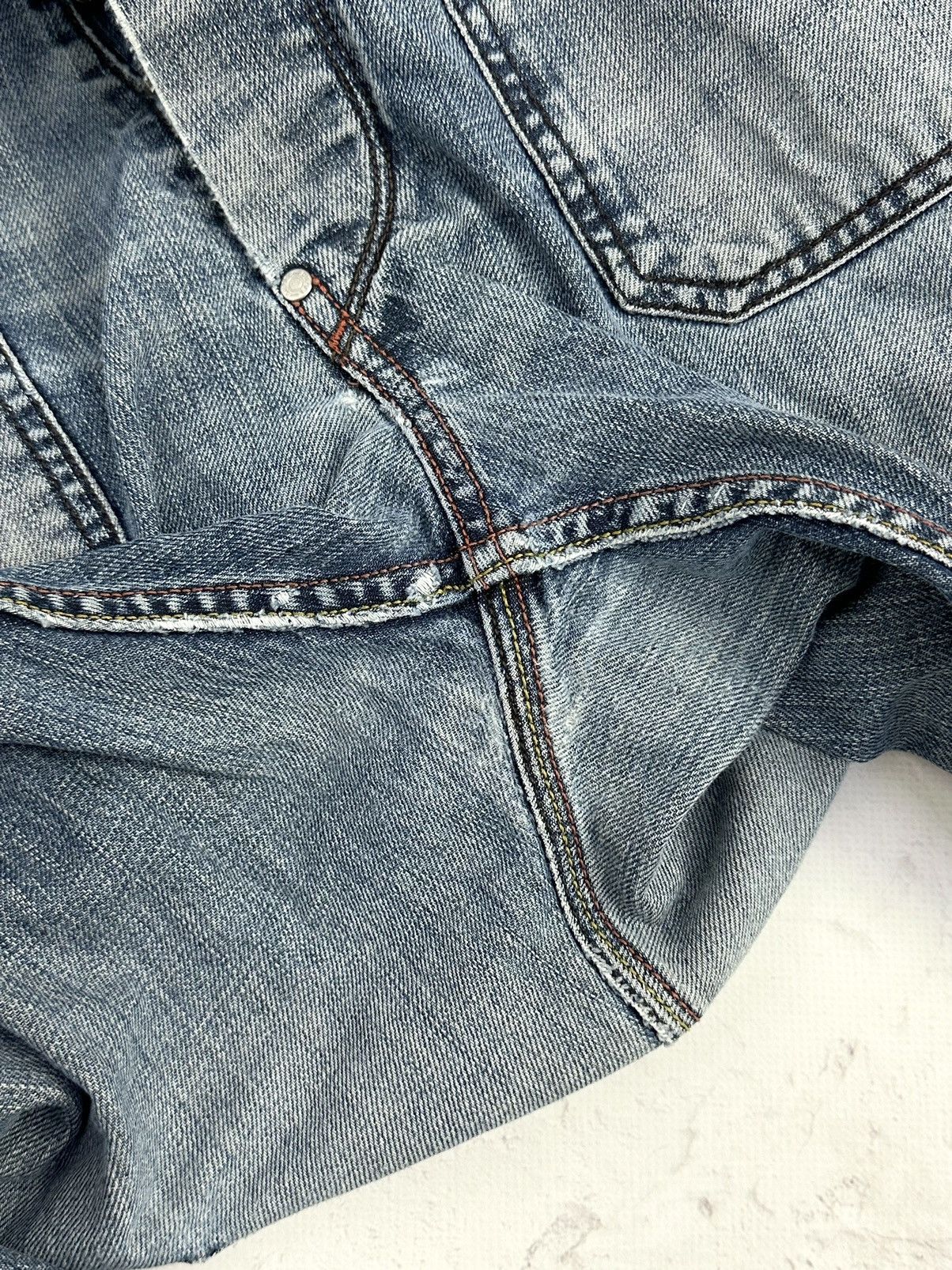 Diesel × If Six Was Nine × Vintage Vintage Diesel Distressed Blue Jeans Size US 33 - 11 Thumbnail