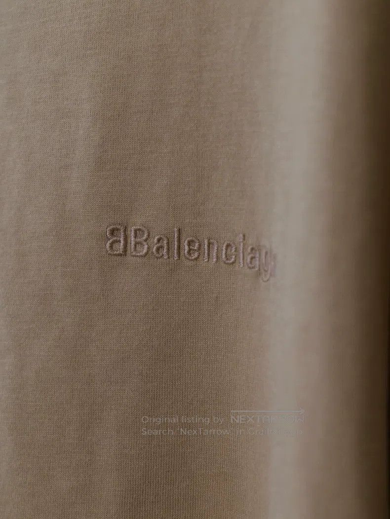Balenciaga Balenciaga Khaki Round Neck Letter Embroidered Logo Short Size US L / EU 52-54 / 3 - 4 Thumbnail