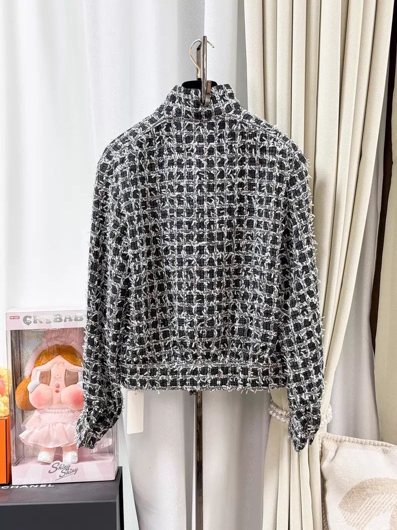 Chanel Chanel 23A Handicraft Workshop Series Black and White Colo Size XXS / US 00 / IT 34 - 3 Thumbnail