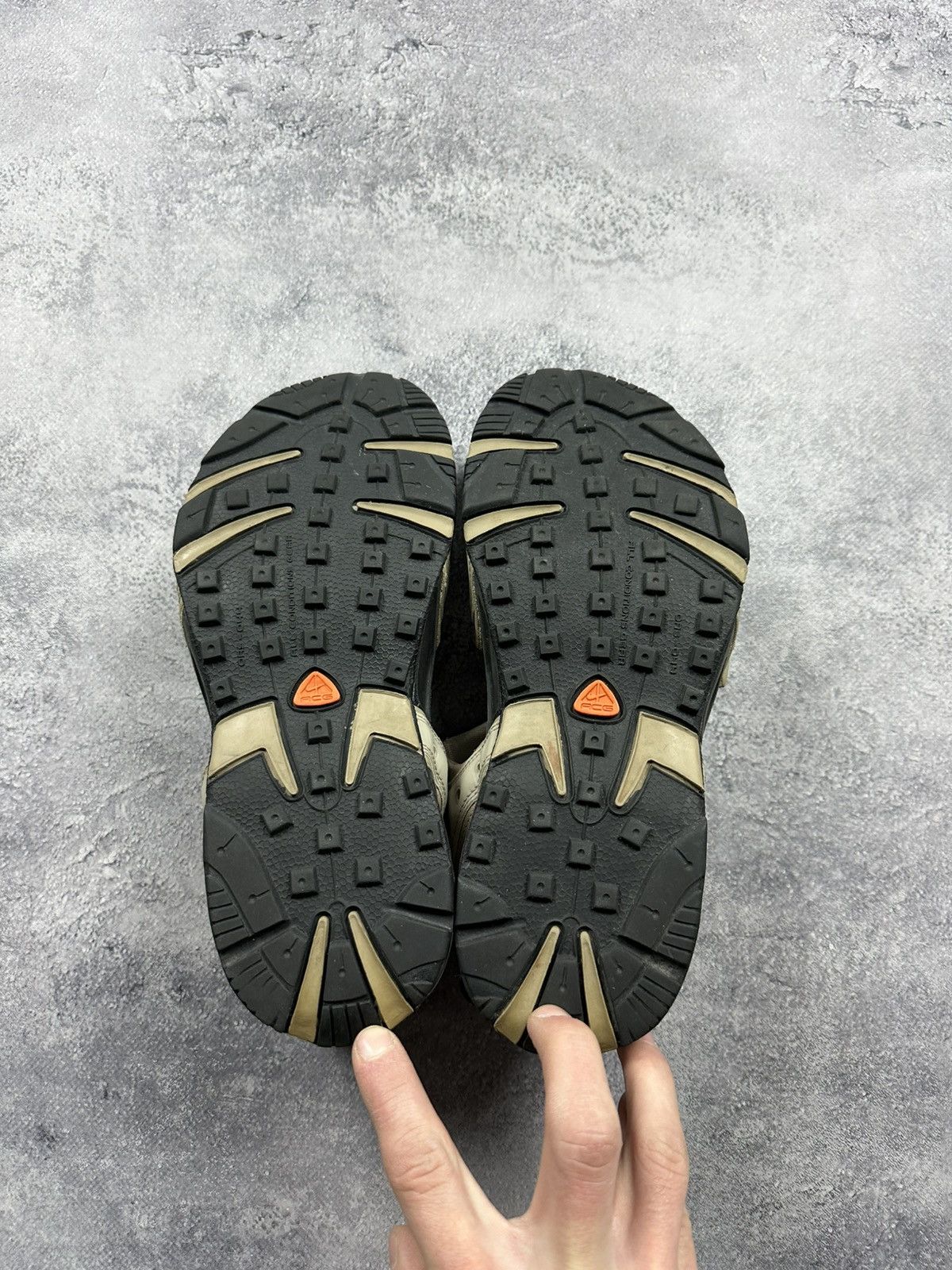 Nike Vintage Nike ACG Sandals Beige Y2K 2000 Swoosh Shoes Size US 9.5 / EU 42-43 - 6 Thumbnail