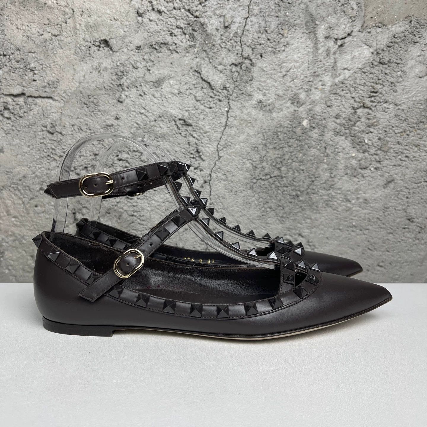 Valentino Valentino 3-Ring Flat Shoes 37 as pictured Size US 6.5 / IT 36.5 - 2 Thumbnail