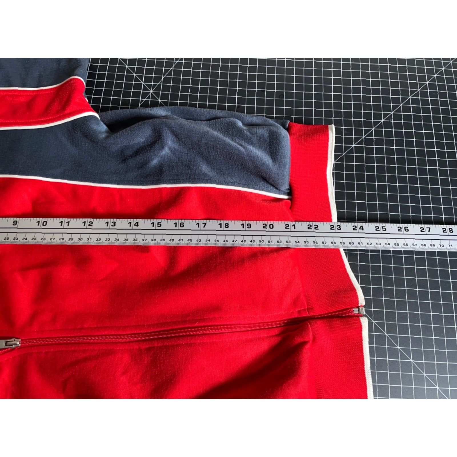 Nike VINTAGE Nike Track Jacket Men's Medium Red Black Polyester Gray Boxy Fit Full Zip Pockets 80s 90s Retro Hip Hop Size US M / EU 48-50 / 2 - 6 Thumbnail