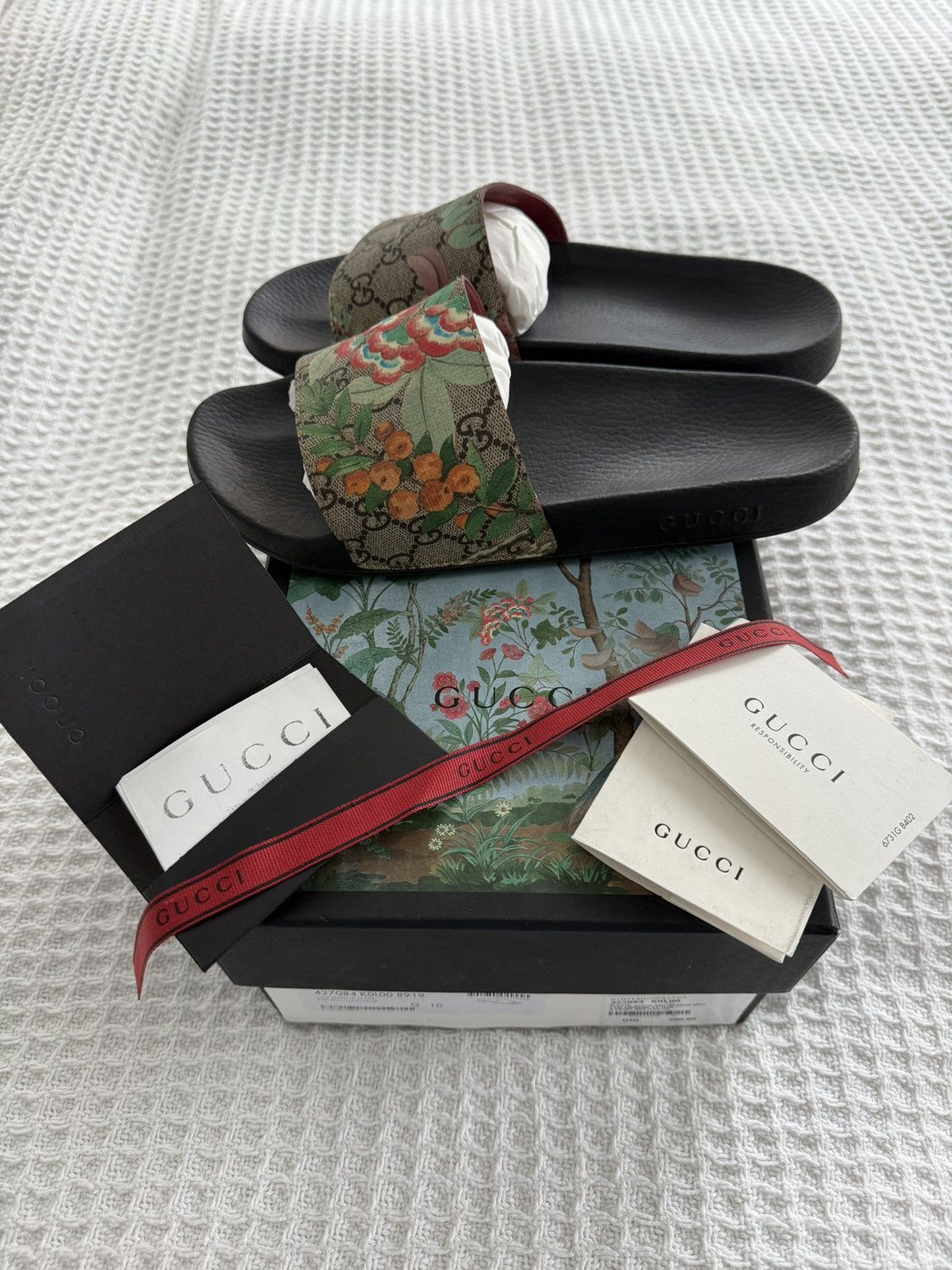 Gucci RARE Gucci Flip Flops Size 10 - Tian Bloom Flora Bird Size US 10 / EU 43 - 12 Thumbnail