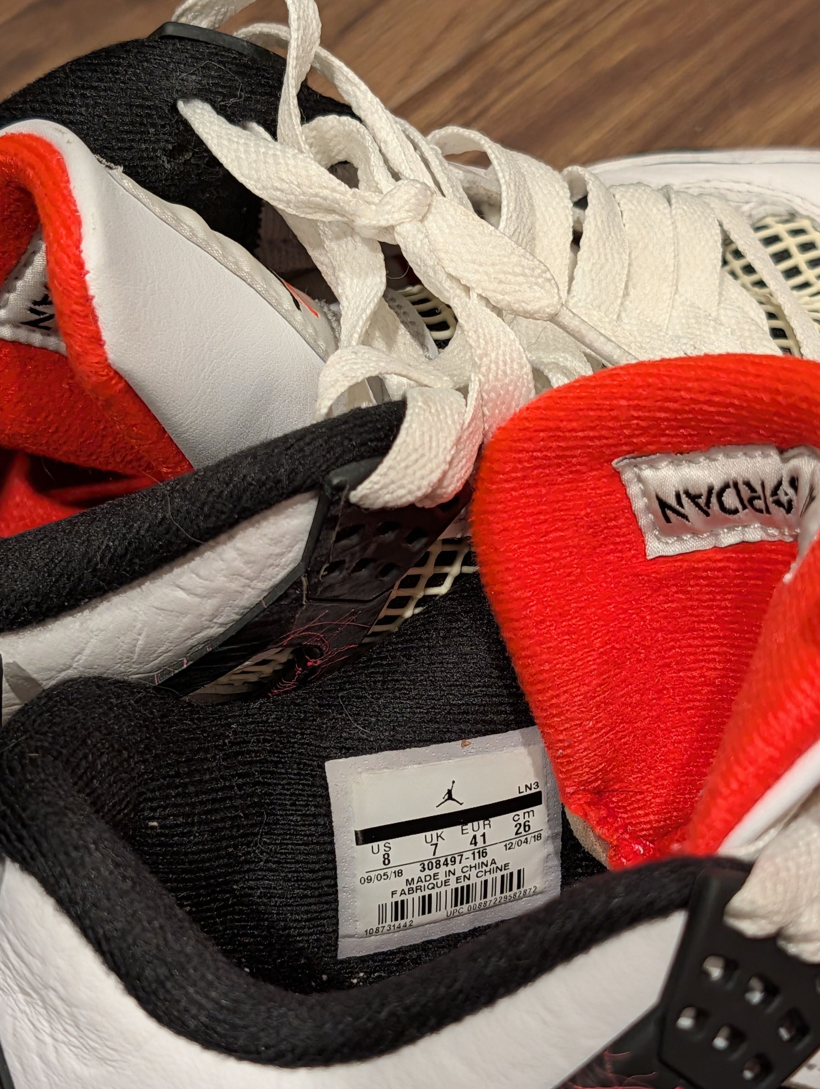 Jordan Brand Air Jordan 4 white and red Size US 8 / EU 41 - 6 Thumbnail