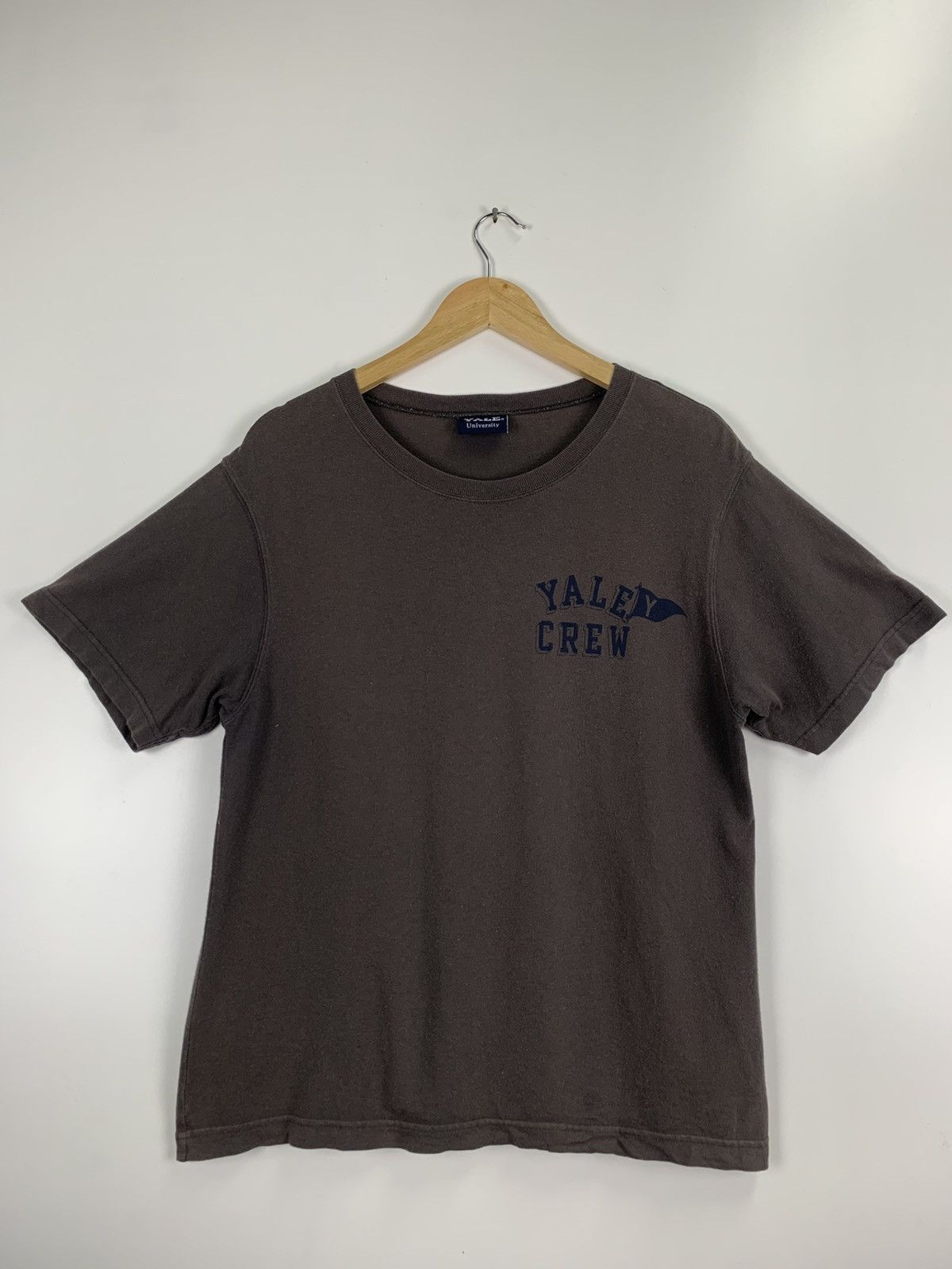 Vintage Yale University tee Size US S / EU 44-46 / 1 - 3 Thumbnail