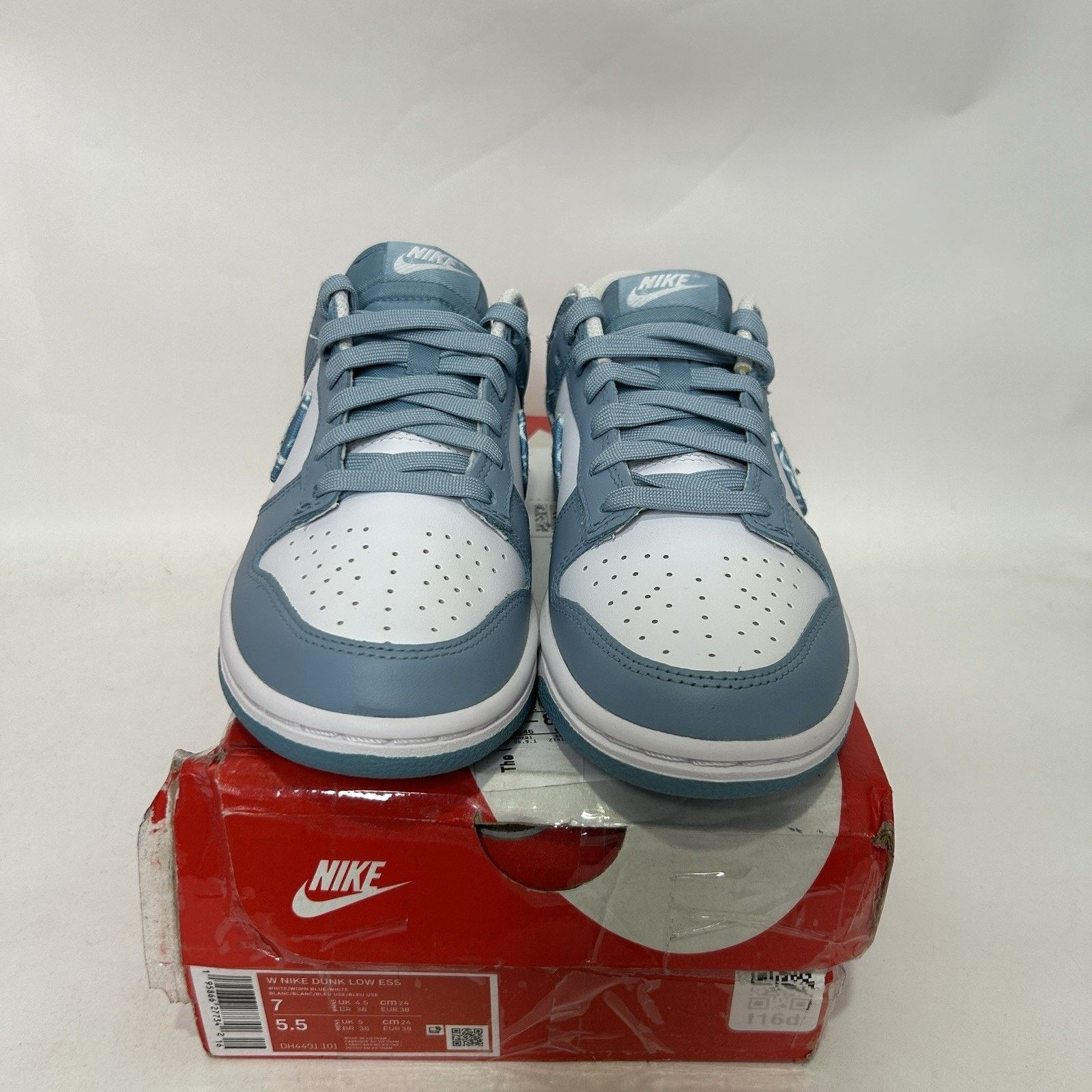 Nike Nike Dunk Low WMMS Essential Paisley Pack “Worn Blue” Size US 7 / IT 37 - 2 Thumbnail