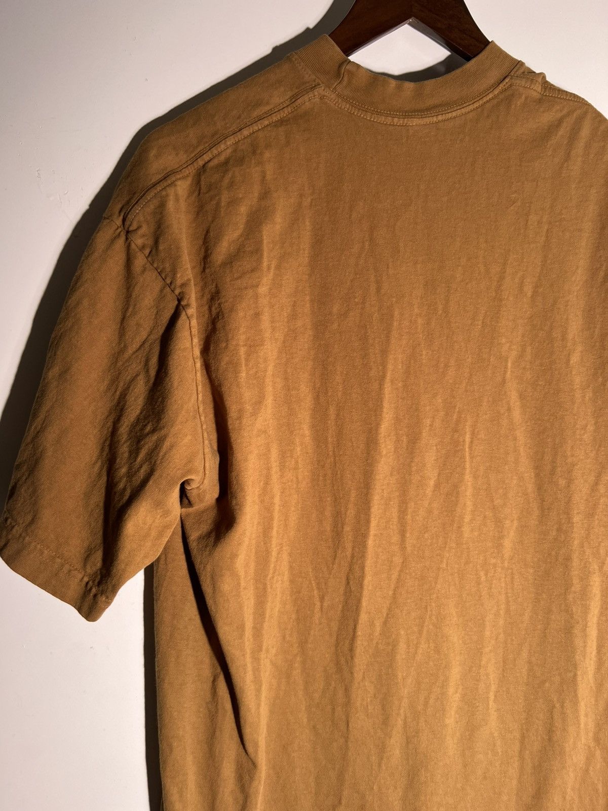 Vintage Modern Hippie Cartoon Puff Print Streetwear Retro Tan Shirt Size US XL / EU 56 / 4 - 6 Thumbnail