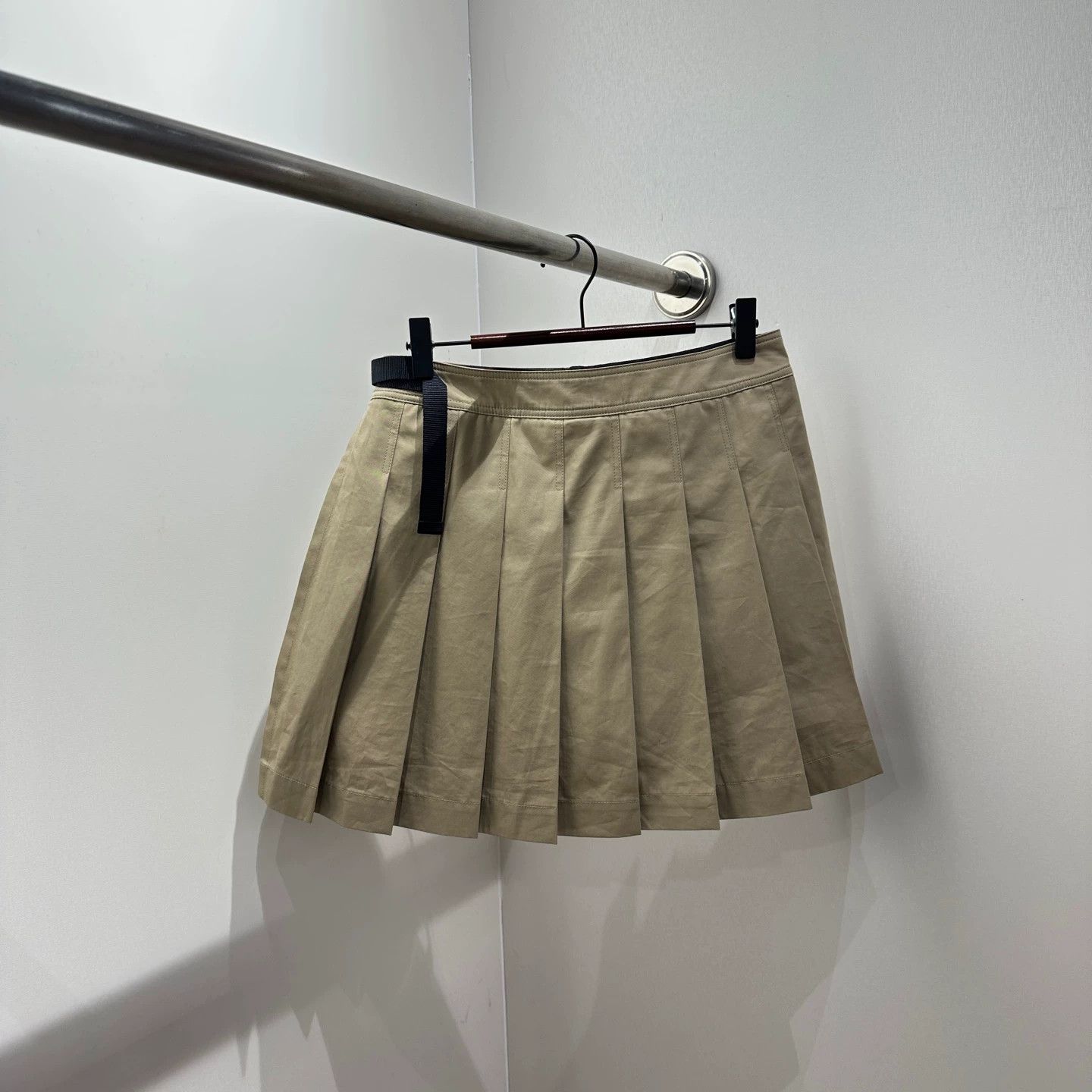 Christian Dior Monsieur Dior logo strap paneled pleated skirt 36 cotton Size XS / US 0-2 / IT 36-38 - 2 Thumbnail