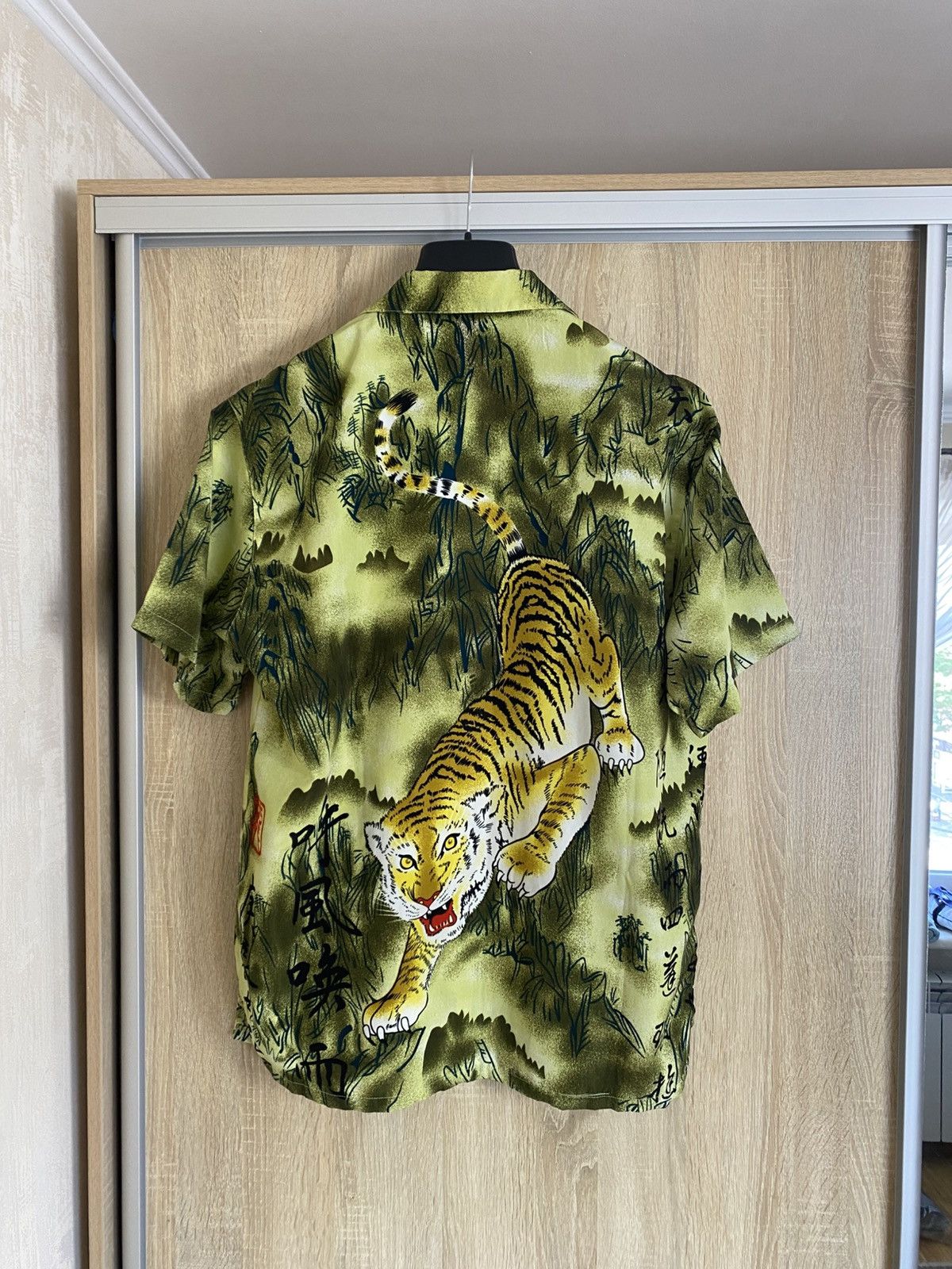 Japanese Brand 🔥 VINTAGE TIGER SHIRT Japan Anime Animal Dragon Y2K Hawaiian Size US XL / EU 56 / 4 - 3 Thumbnail