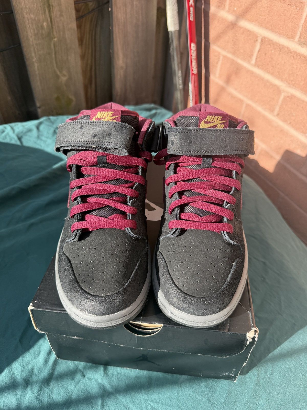 Nike Nike Dunk SB Mid Ostrich / Cherrywood Size US 9.5 / EU 42-43 - 2 Thumbnail
