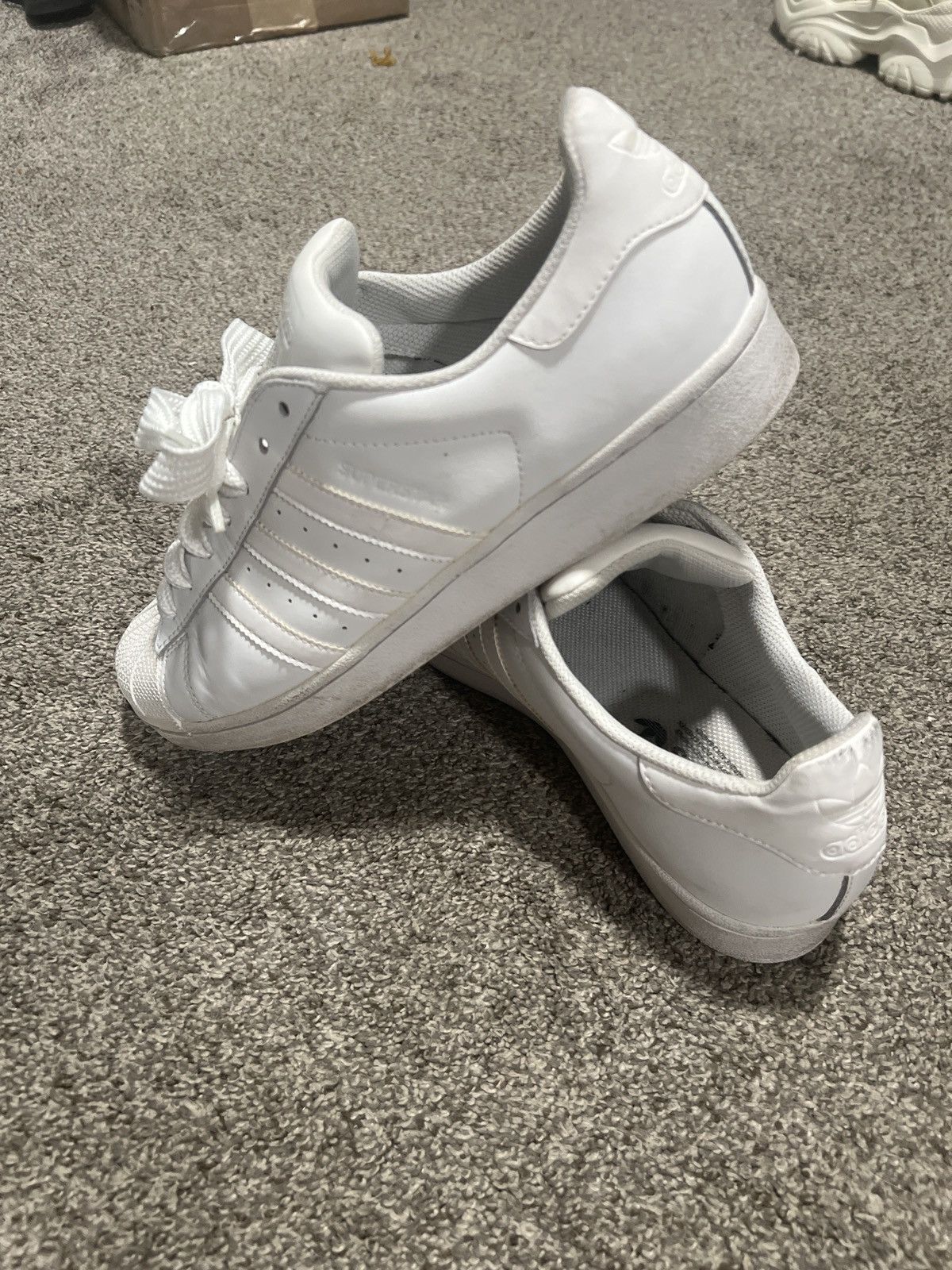 Adidas Adidas Superstars Size 10 Size US 10 / EU 43 - 7 Thumbnail