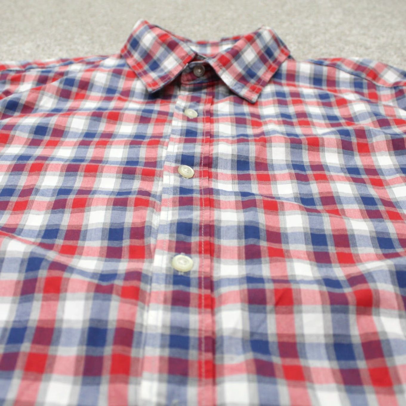 Banana Republic Banana Republic Camden Fit Shirt Mens Medium Red/Blue Plaid Button-Up, 100% Cotton, Button Front, Long Sleeve, Regular Fit Size US M / EU 48-50 / 2 - 4 Thumbnail