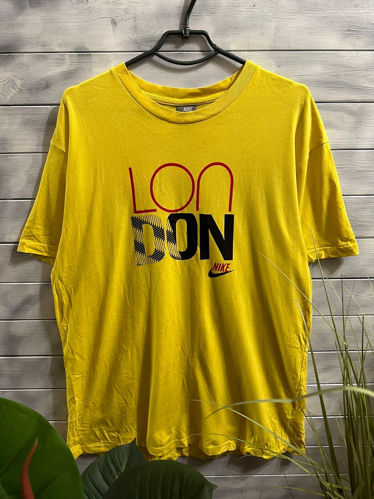 Pre-owned Nike X Vintage T-shirt Nike London Y2k Swoosh Drill Style In Yellow