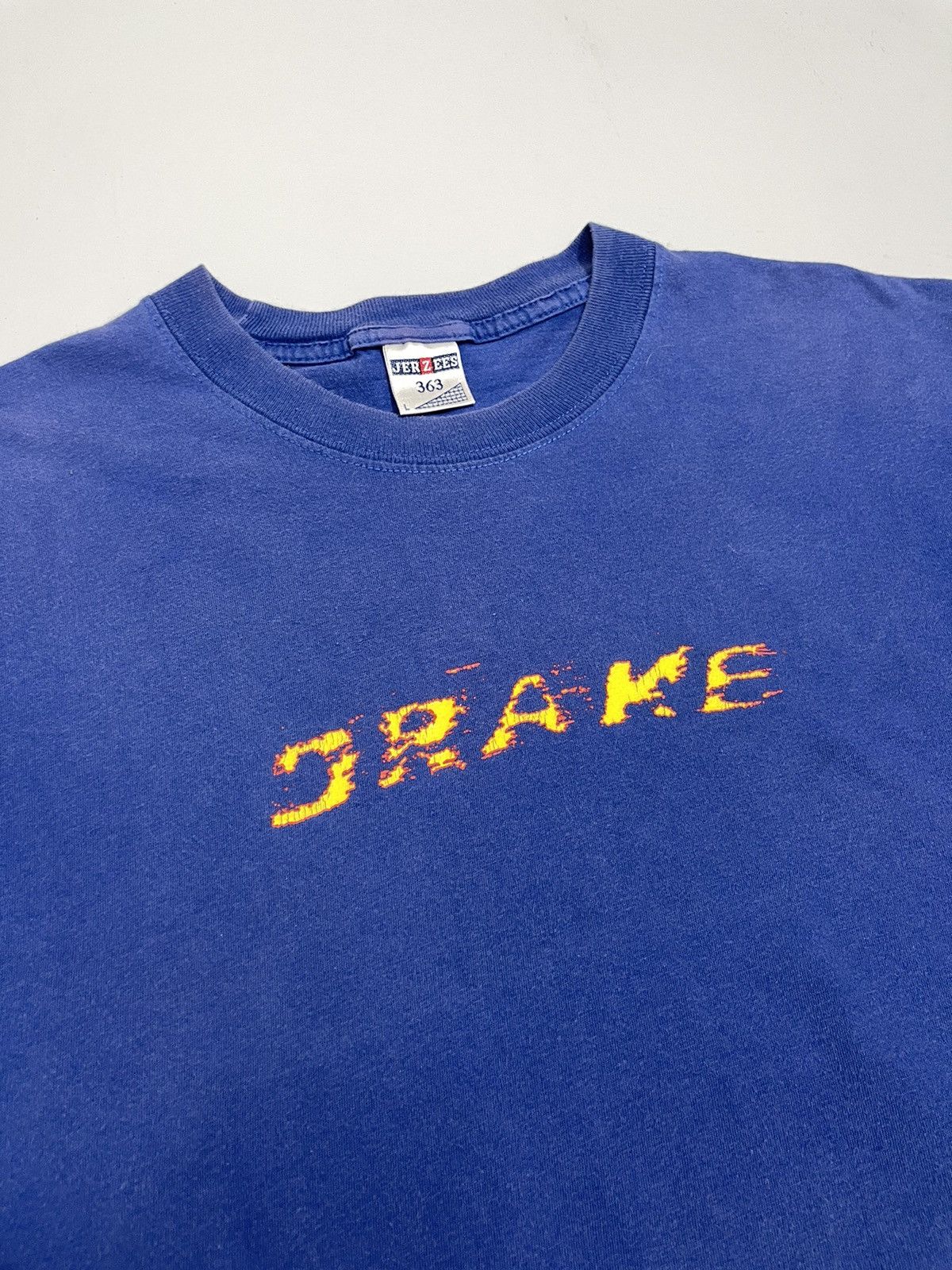 Rap Tees Vintage 90's Drake Flames Logo Jerzees Graphic Y2k Rap Tee Size US L / EU 52-54 / 3 - 8 Thumbnail