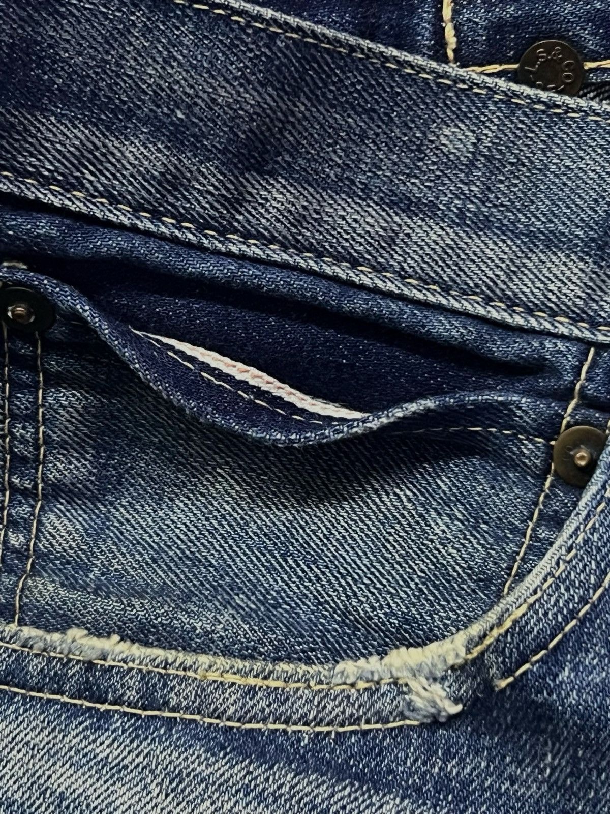 Levi's Vintage Clothing Vintage Levi’s 501 XX Big E Buckle Selvedge Japanese Denim Size US 31 - 9 Thumbnail