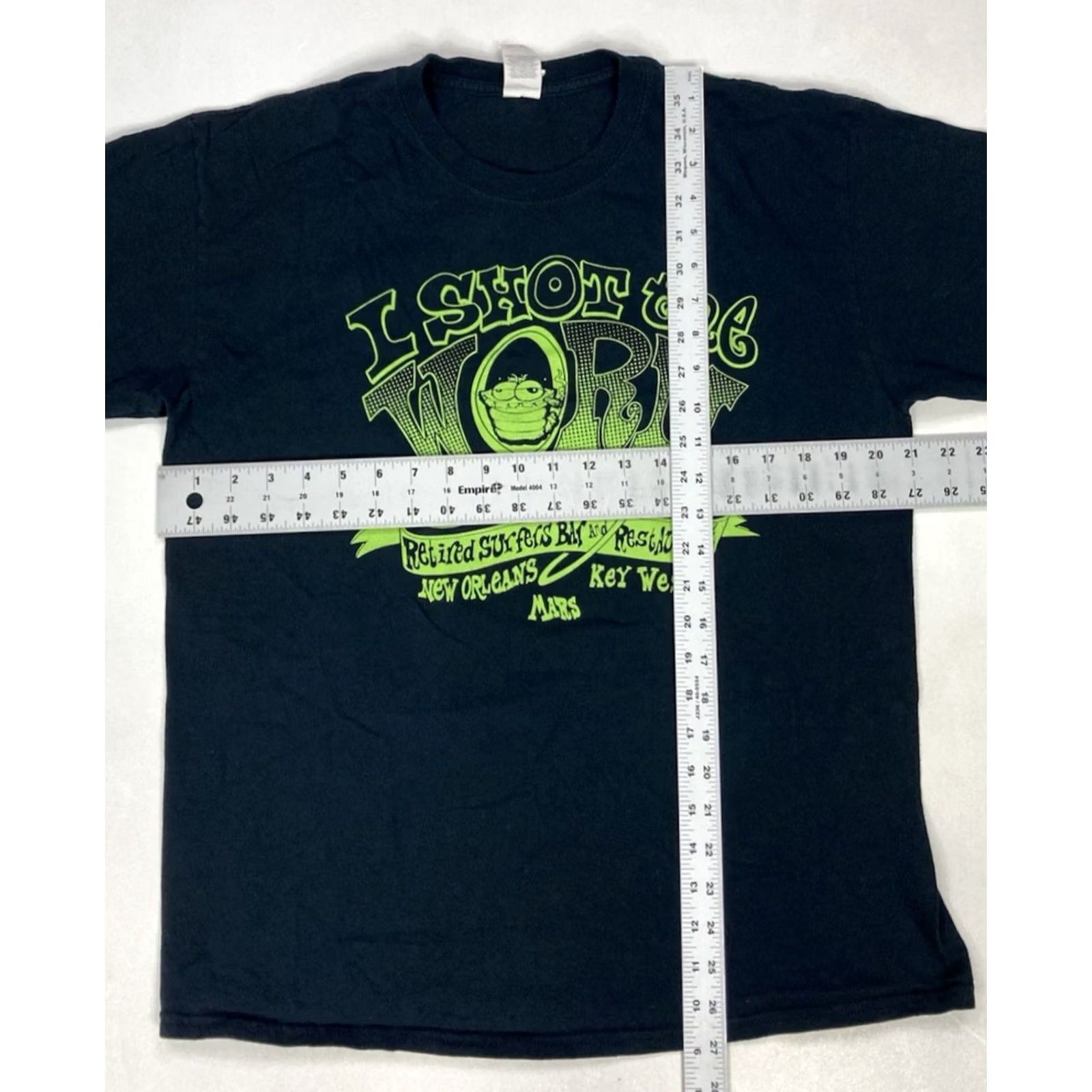 Gildan Gildan Lucy's Bar T-Shirt Men Large Black Graphic Print Crew Neck Short Sleeve All Seasons Logo Daytime Size US L / EU 52-54 / 3 - 7 Thumbnail