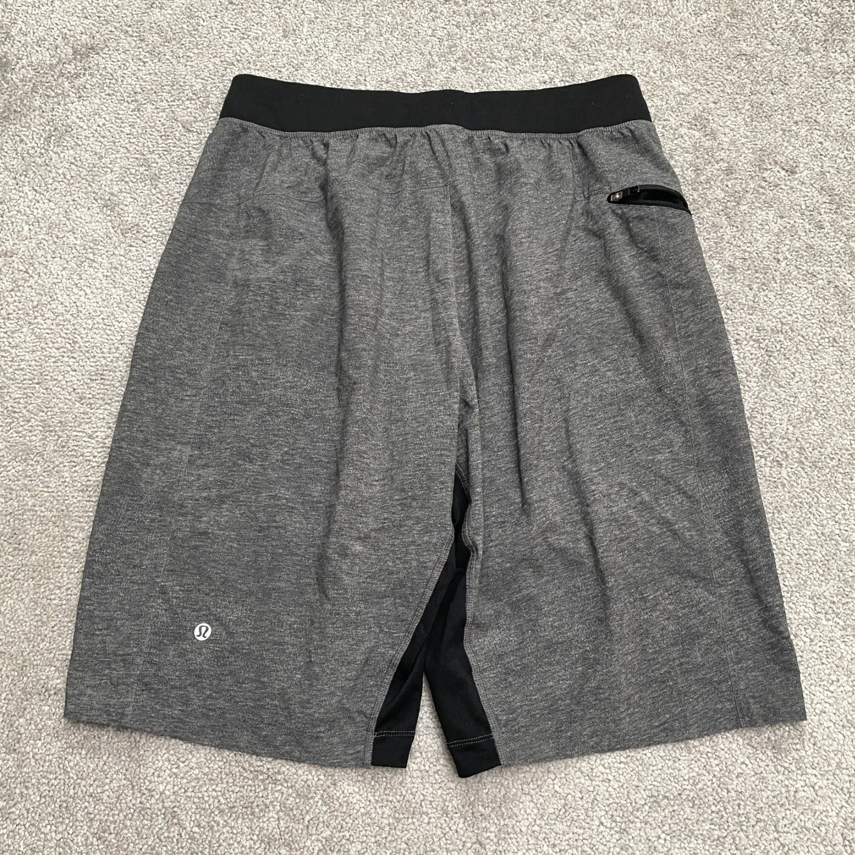 Lululemon Lululemon Active Shorts Mens M Gray Zip Pockets Stretch Drawstring 30x11 Short Athletic Size US 31 - 2 Thumbnail