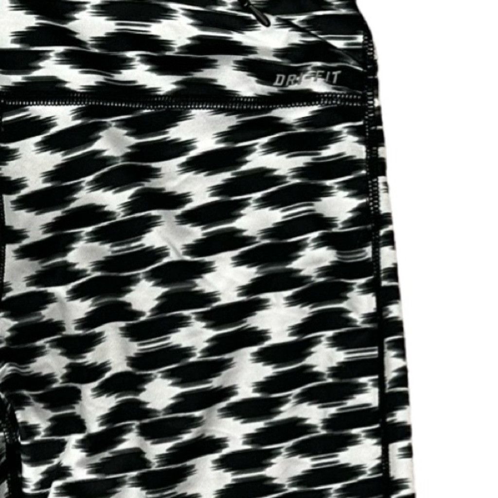 Nike NIKE Dri-Fit Relay Reflective Crop Legging Womens Size S. Size 24" / US 00 / IT 34 - 5 Thumbnail