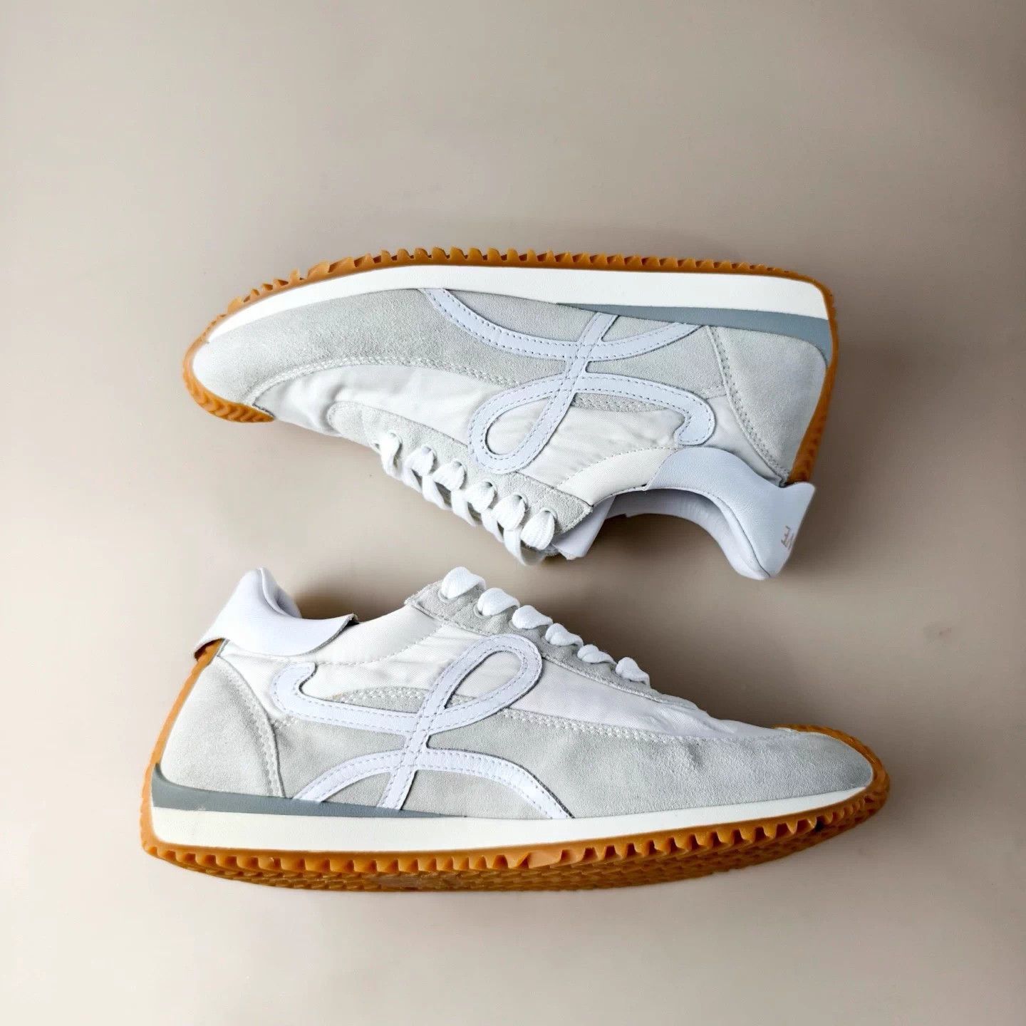 Loewe Loewe gray white logo lace-up casual shoes 36 Size US 5 / IT 35 - 2 Thumbnail
