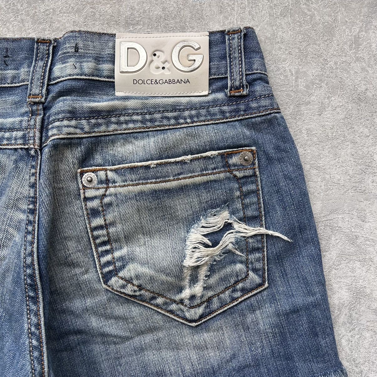 Dolce & Gabbana Vintage 90s Dolce Gabbana Distressed Mini Shorts Size 30" / US 8 / IT 44 - 5 Thumbnail
