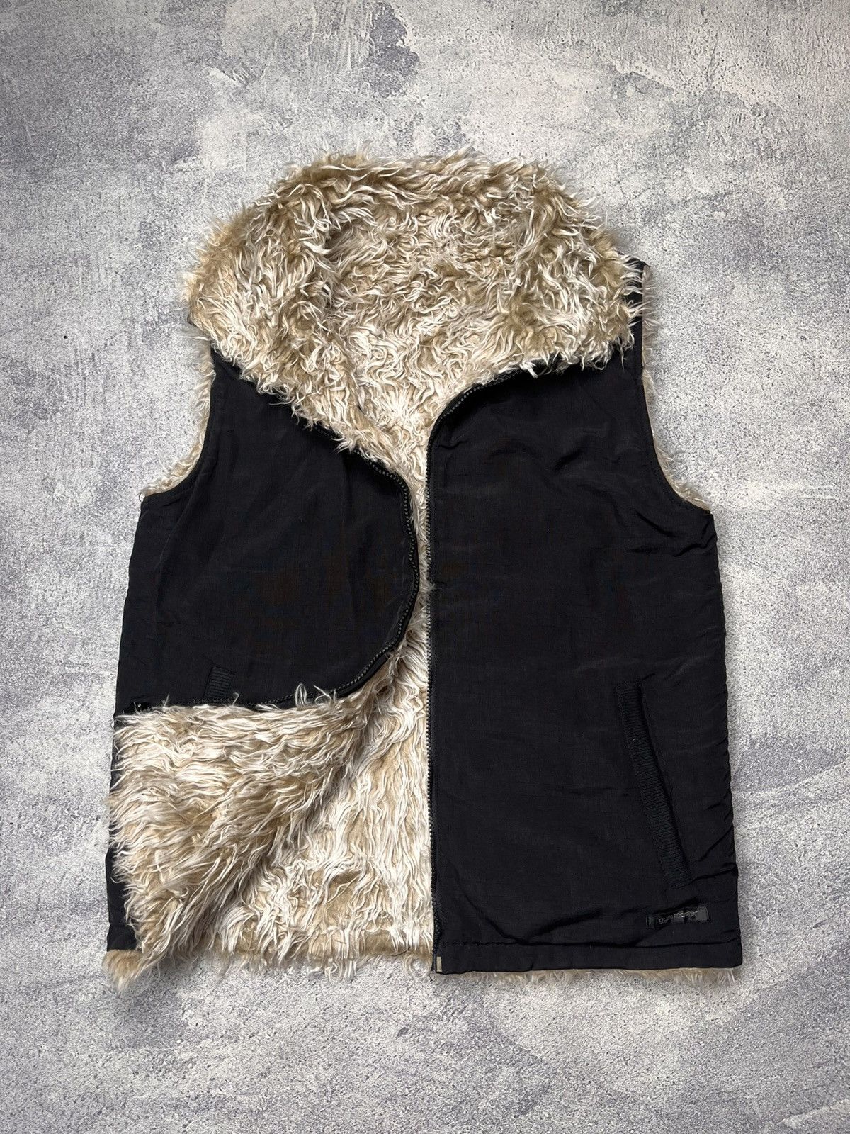 If Six Was Nine Racoon Fur Reversible Vest Gym Master Size US M / EU 48-50 / 2 - 2 Thumbnail