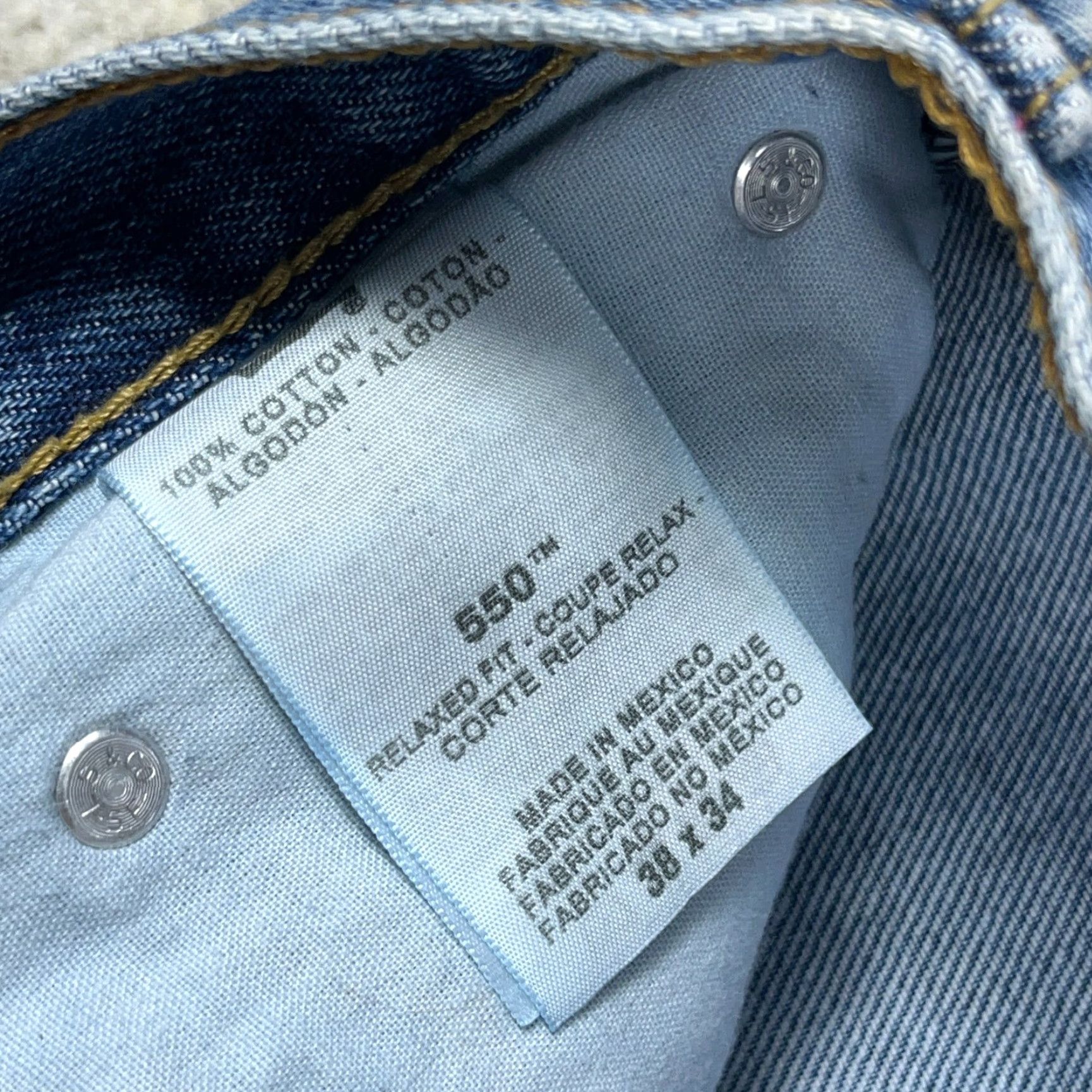Levi's VINTAGE Levi's 550 Jeans Men 38x34 Relaxed Fit Straight Leg Blue 90s Mens Regular Denim 5-Pocket Design Baggy VTG Y2K Size US 38 / EU 54 - 4 Thumbnail