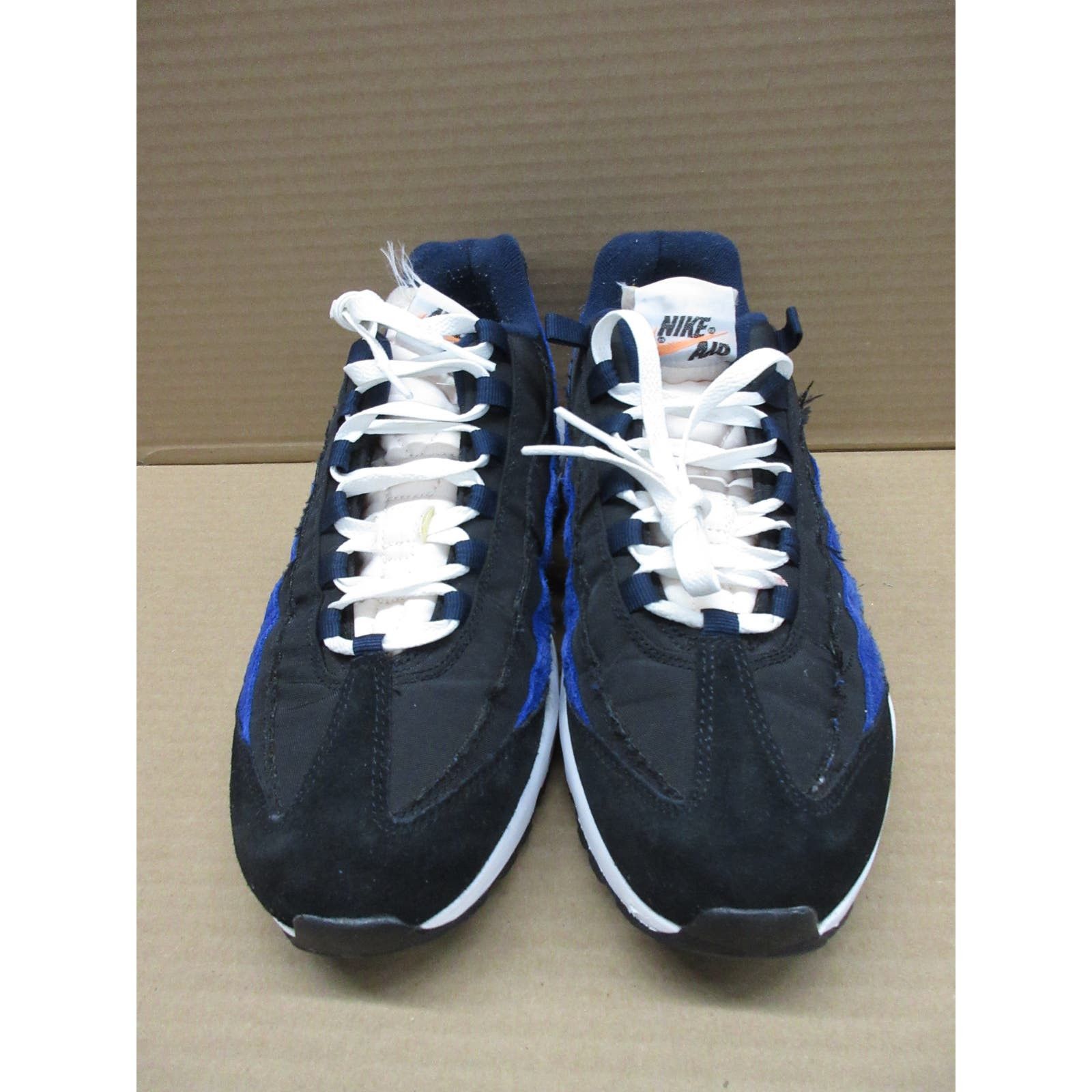 image of Nike Men Black/sail/obsidian/deep Royal Blue 10-Used Shoes