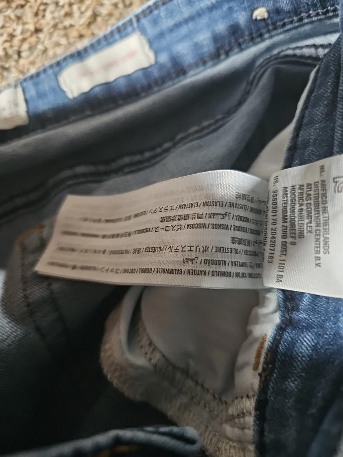 Hollister Hollister 9L 29x32 Low Rise Super Skinny Jeans Size 30" / US 8 / IT 44 - 5 Thumbnail