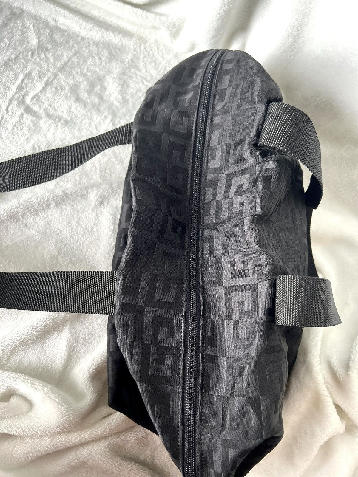 Givenchy Givenchy Monogram Nylon Tote Bag Size ONE SIZE - 9 Thumbnail