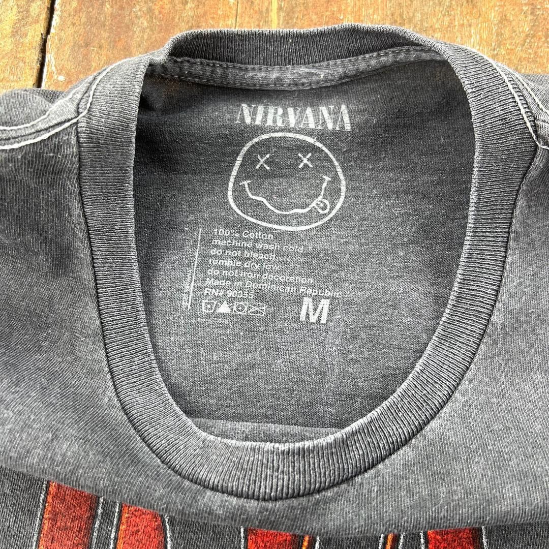 Band Tees Vintage Thrashed Faded Nirvana In Utero Band T Shirt Size US L / EU 52-54 / 3 - 5 Thumbnail