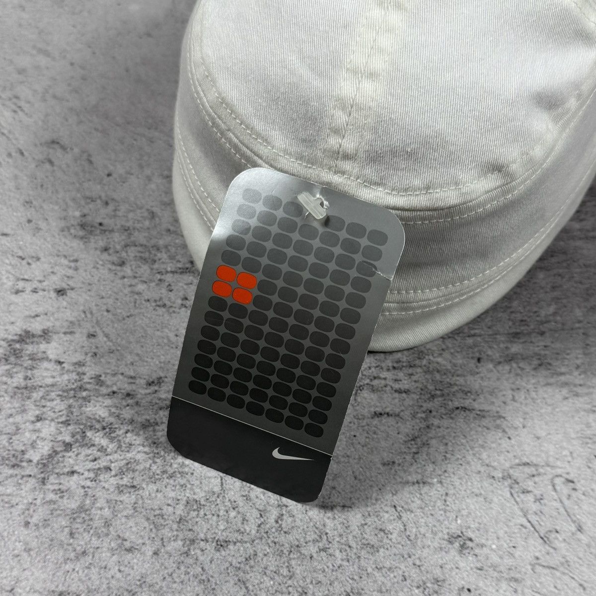 Nike Deadstock Nike Uptempo Vintage Cap Size ONE SIZE - 3 Thumbnail