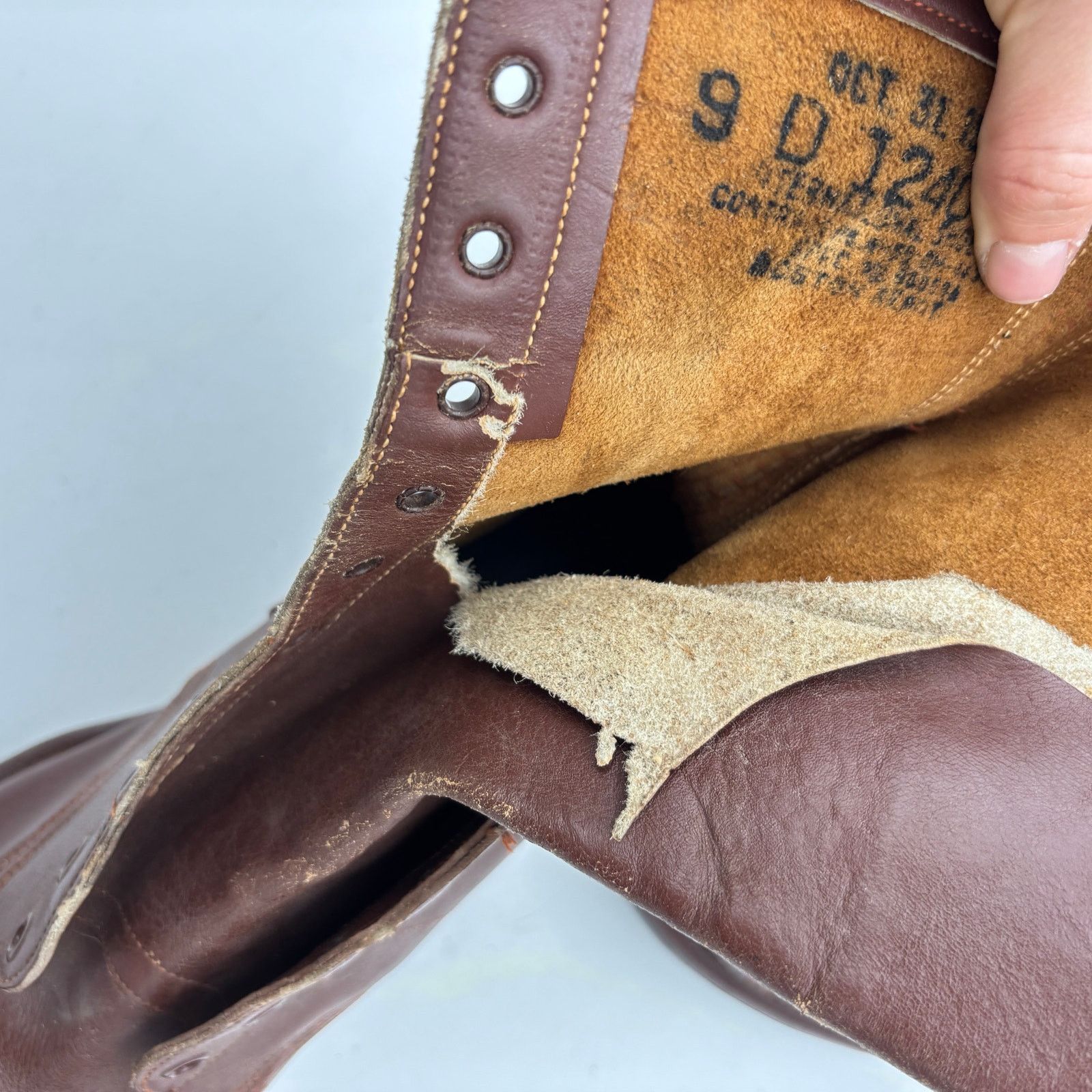 Vintage Vintage WWII 1942 Paratrooper Jump Boots 9D Size US 9 / EU 42 - 13 Thumbnail