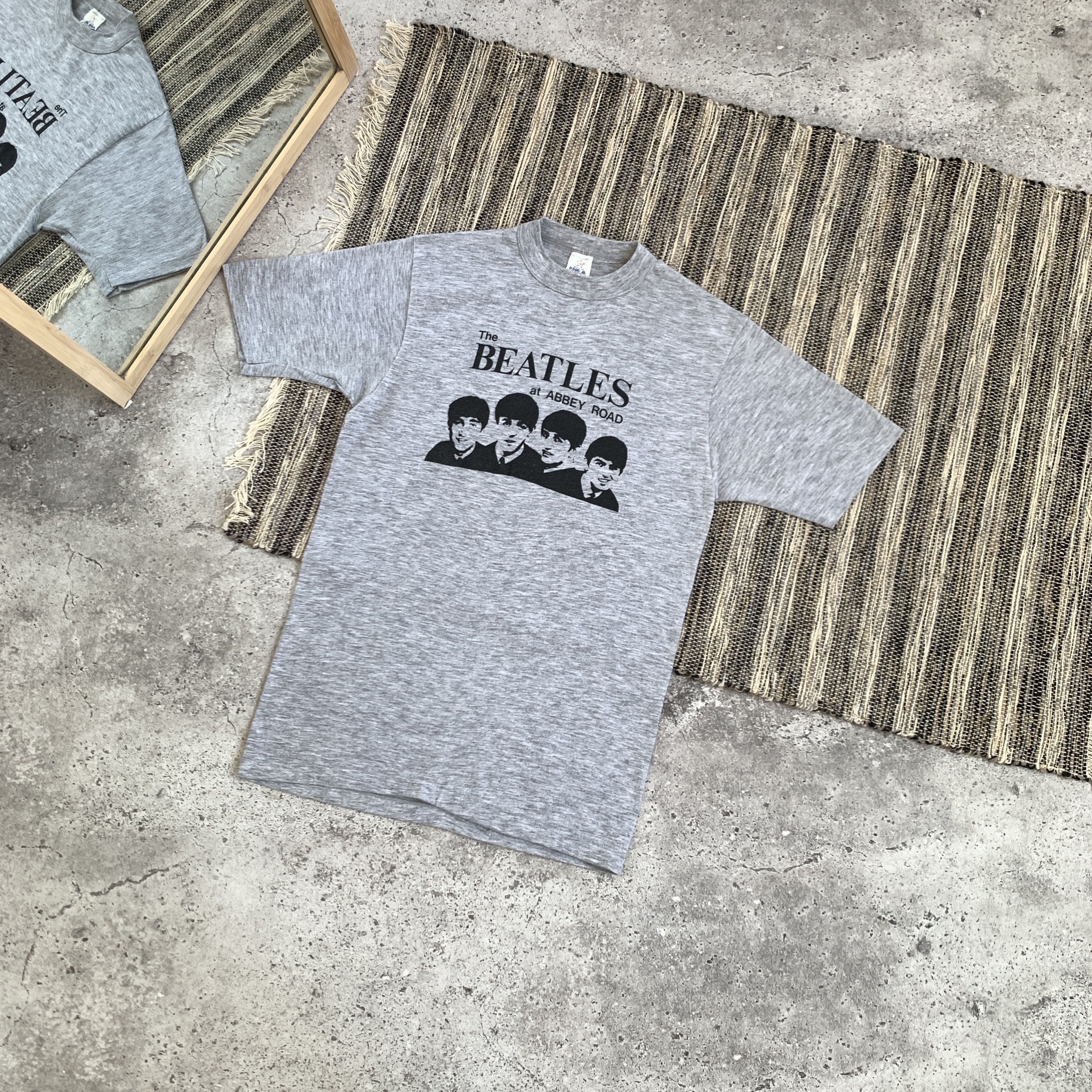 Band Tees Vintage The Beatles 80s Made in USA Grey Graphic Tee Shirt Size US S / EU 44-46 / 1 - 3 Thumbnail