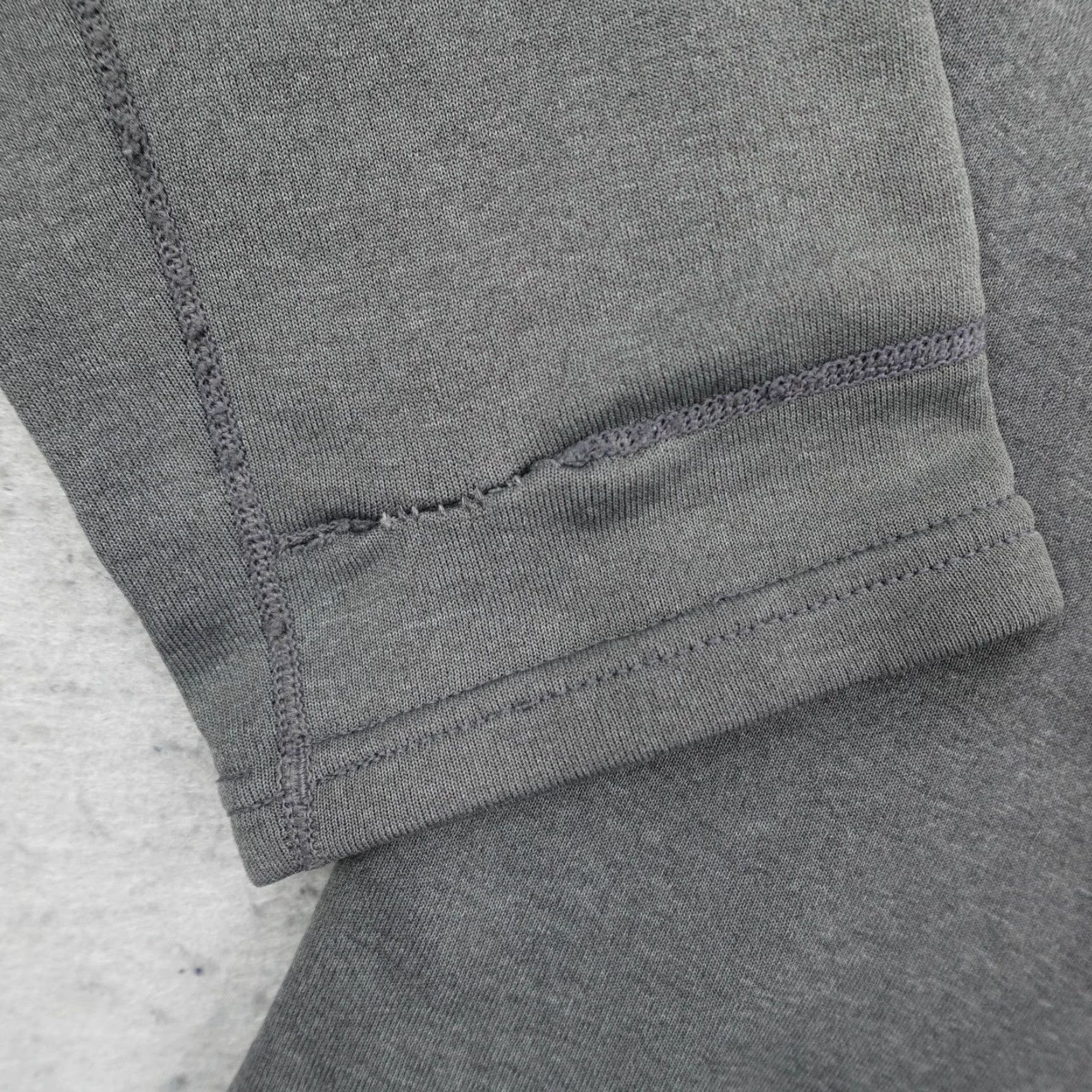 Patagonia VINTAGE Patagonia Sweater Men Medium Gray 1/4 Zip Fleece Pullover Hiking Outdoor Pullover Knit 1/4 Zip Gray Men Size US L / EU 52-54 / 3 - 3 Thumbnail