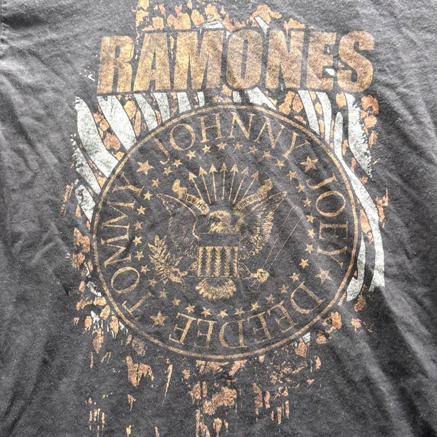 Logo 7 Ramones Shirt Mens S Black Distressed Logo Crewneck Graphic Tee Punk Rock Shirt Mens S Black Ramones Logo Crew Neck Short Sleeve Graphic Tee Band Rock Size US S / EU 44-46 / 1 - 3 Thumbnail