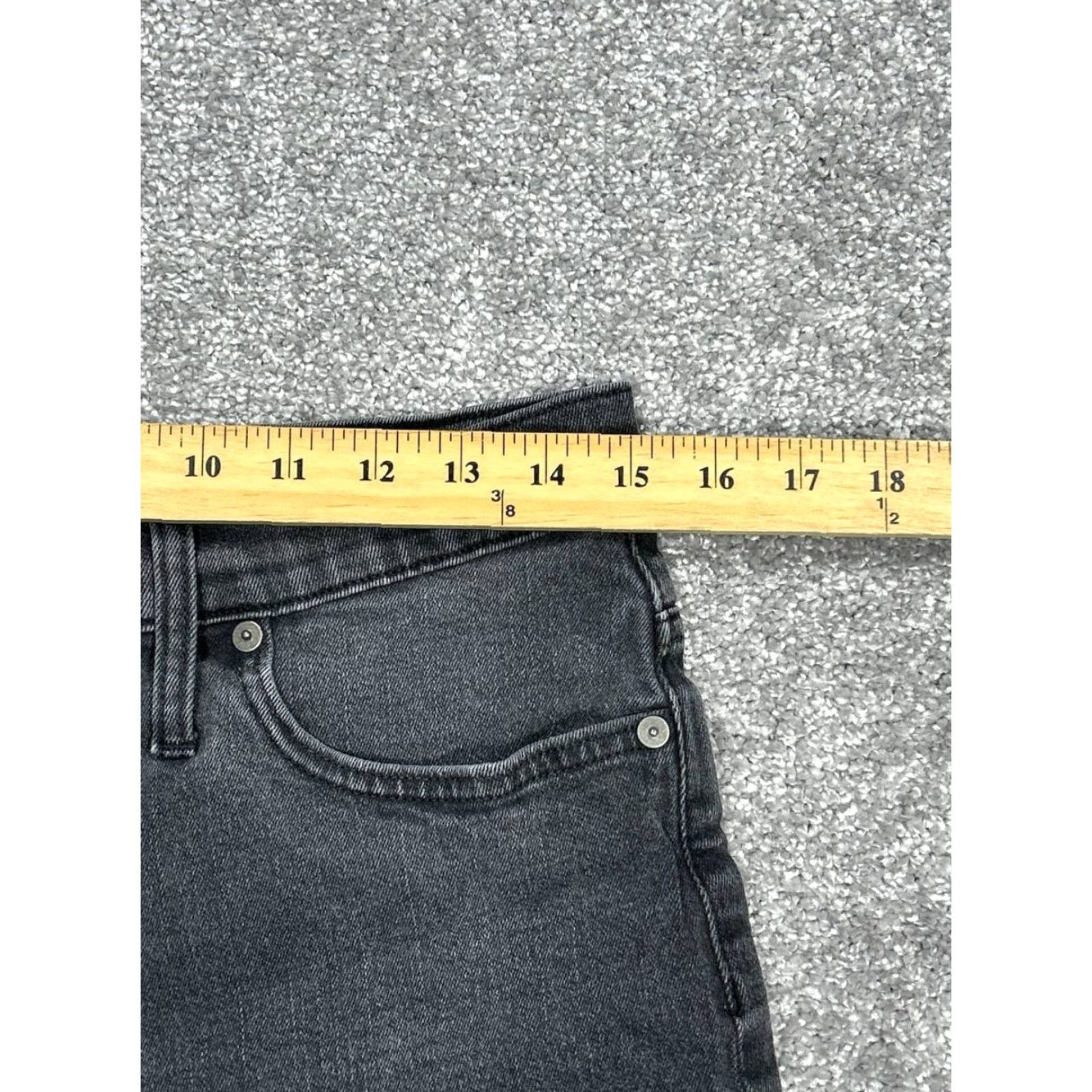 Madewell Madewell Shorts Womens 30 Gray Denim Button Fly Cut-Off Size 30" / US 8 / IT 44 - 5 Thumbnail