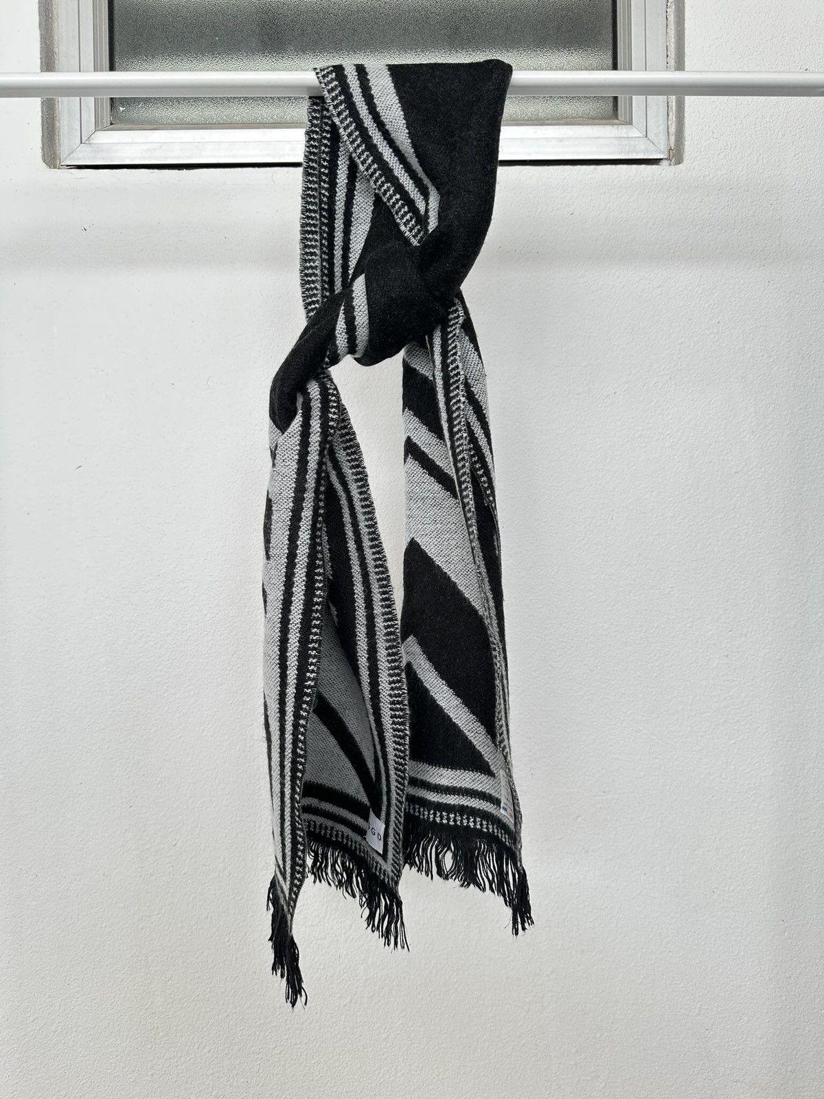 Le Grande Bleu (L.G.B.) 2000's GGD Japan wool scarf muffler Size ONE SIZE - 4 Thumbnail